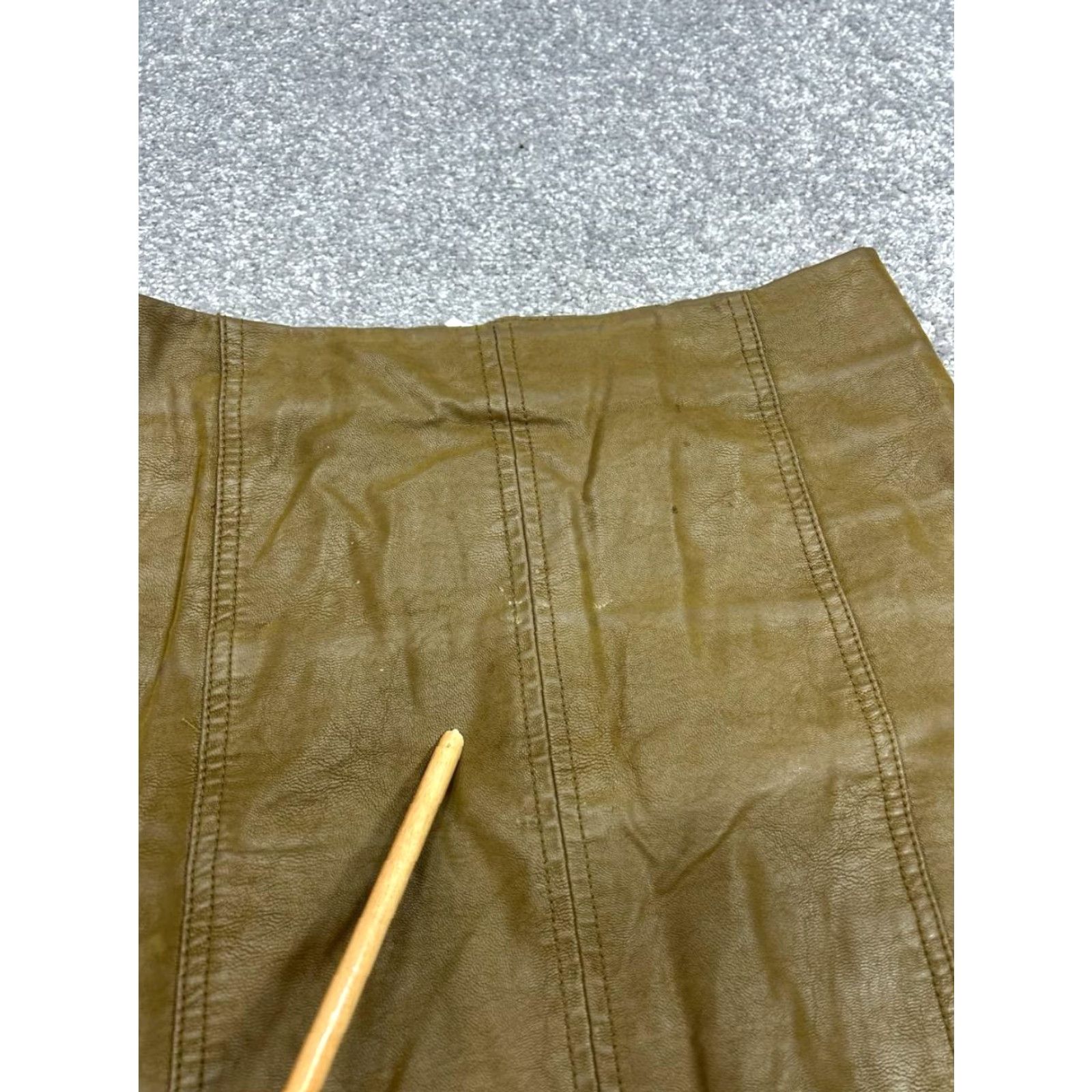 Free People VINTAGE Free People Skirt Womens 8 Brown Faux Leather Mini Stains Size 30" / US 8 / IT 44 - 2 Thumbnail
