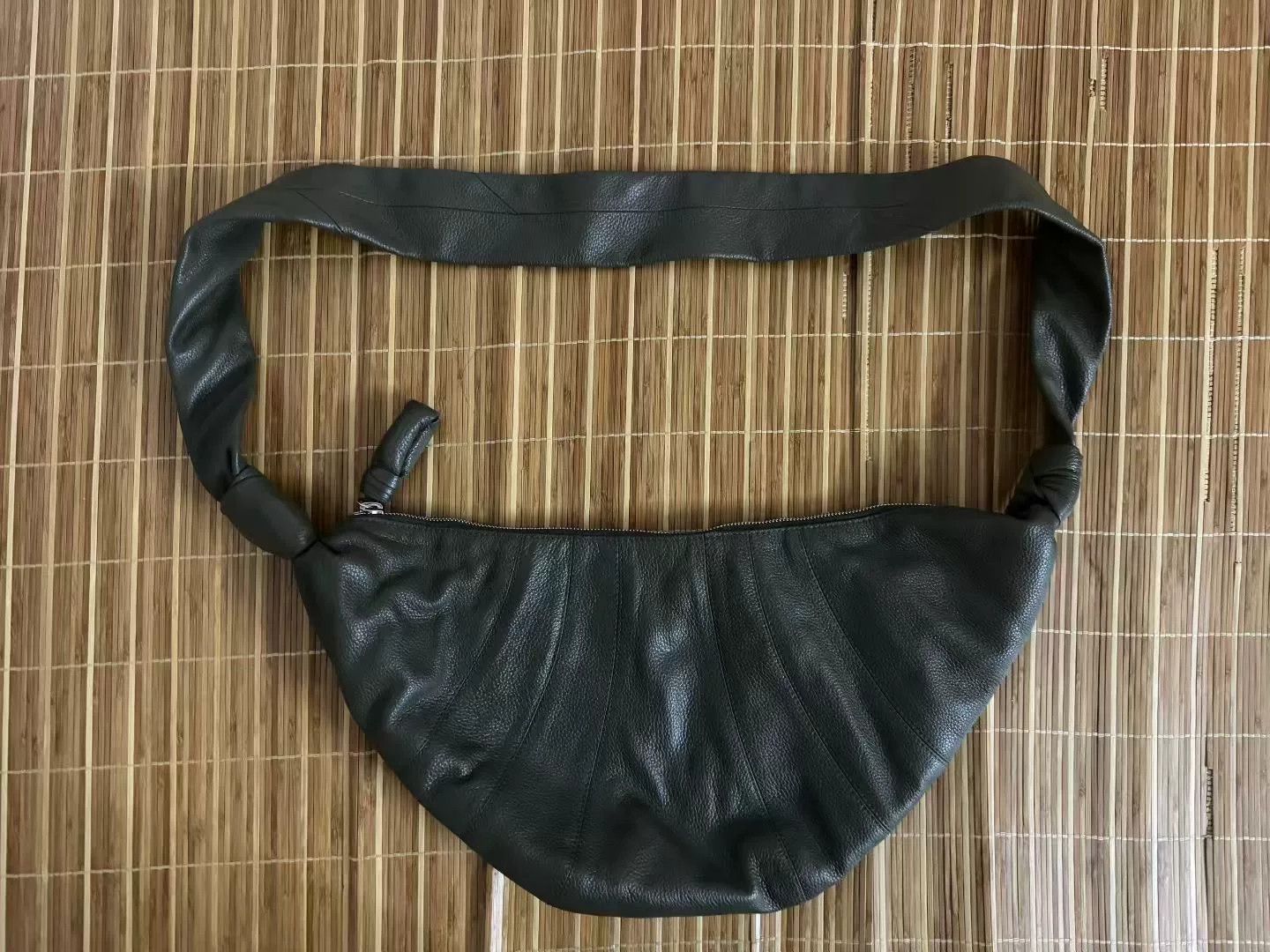 Lemaire Lemaire Medium Dark Green Croissant Bag Size ONE SIZE - 1 Thumbnail