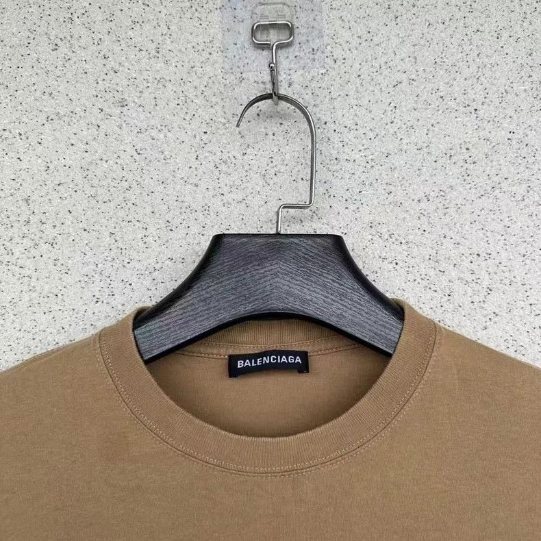 Balenciaga Balenciaga Khaki wheat-ear short sleeve Size US L / EU 52-54 / 3 - 2 Thumbnail