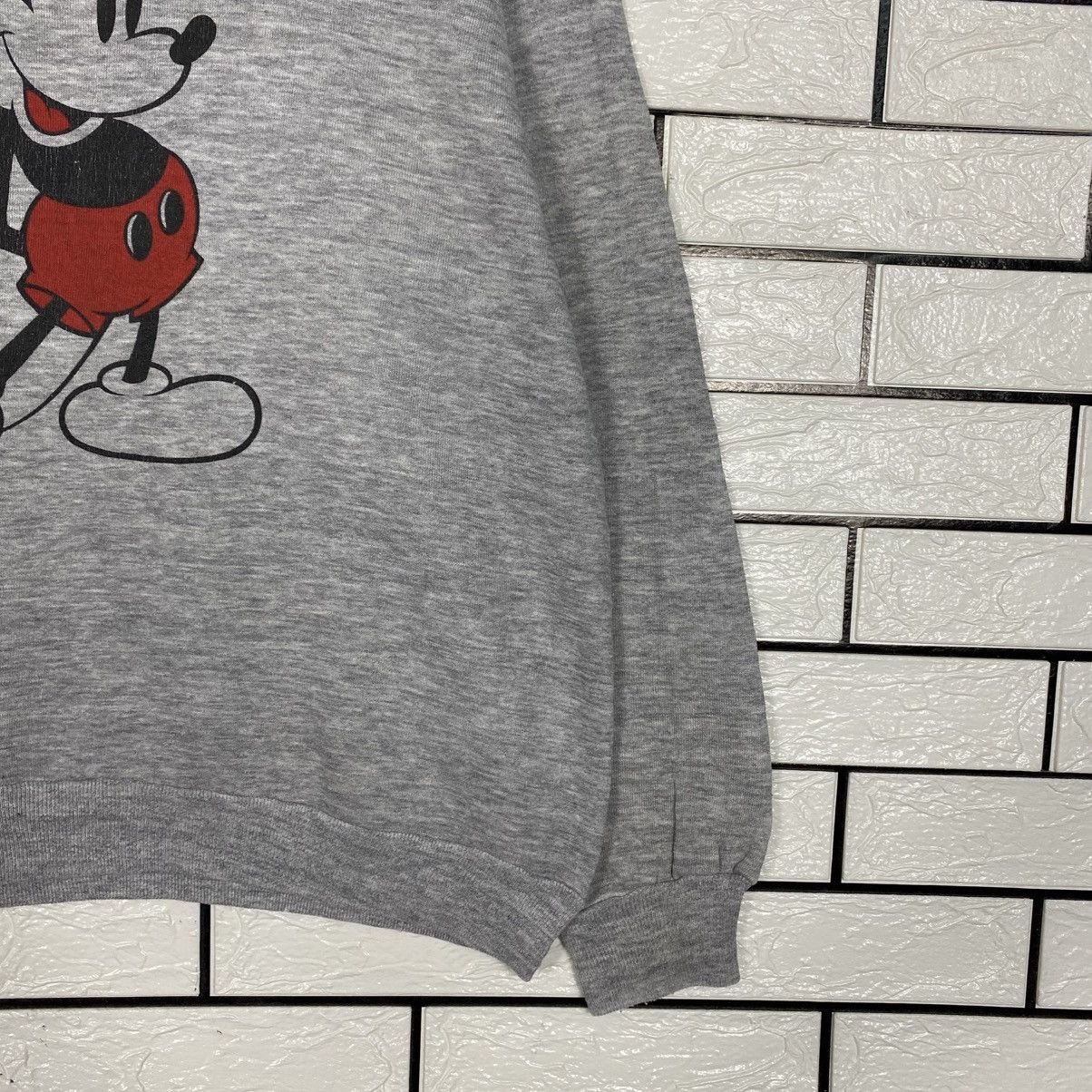 Japanese Brand Vintage Sweatshirt Mickey Mouse Big Logo Size US L / EU 52-54 / 3 - 6 Thumbnail