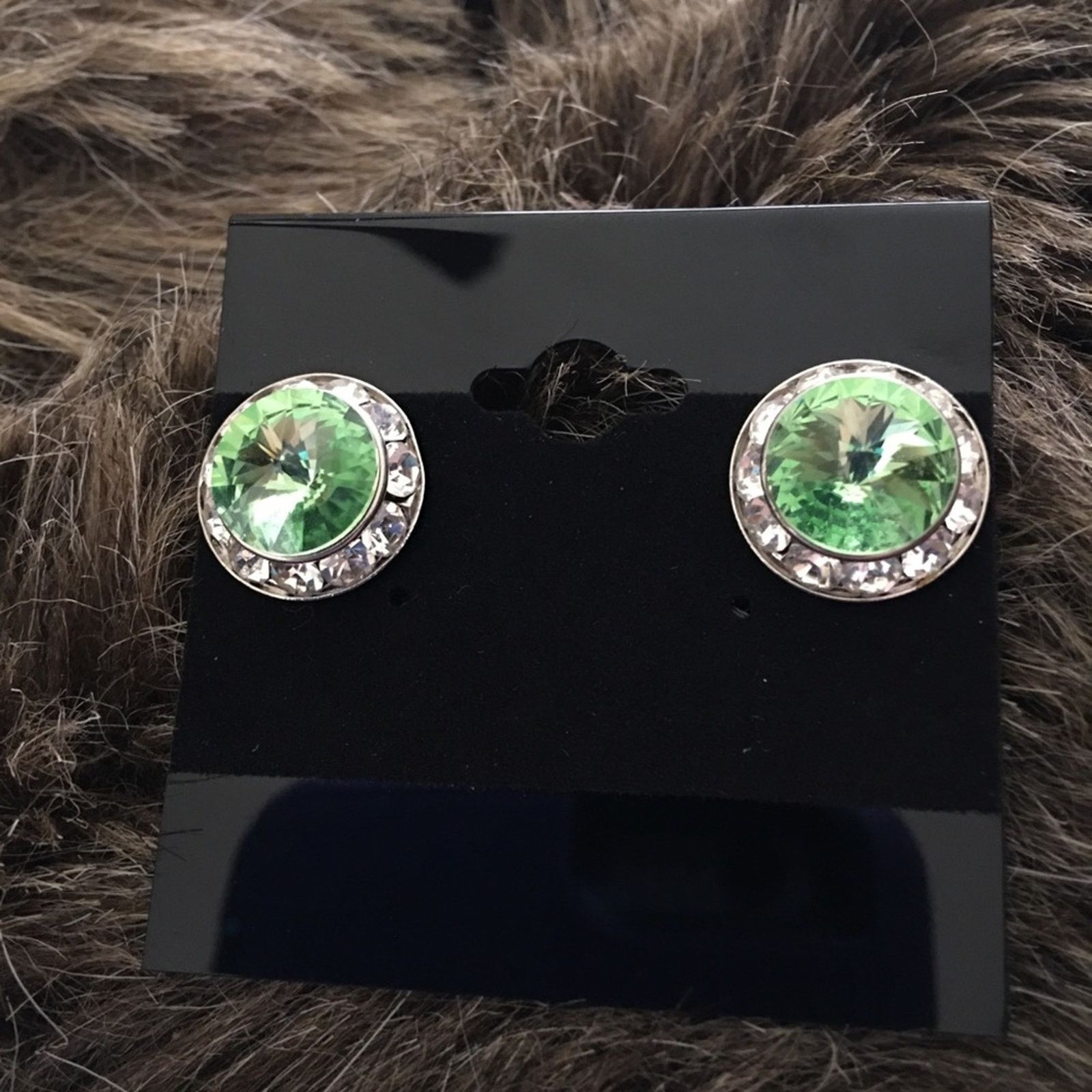 Vintage Vintage peridot tone rivoli cut pierced earrings Size ONE SIZE - 2 Thumbnail