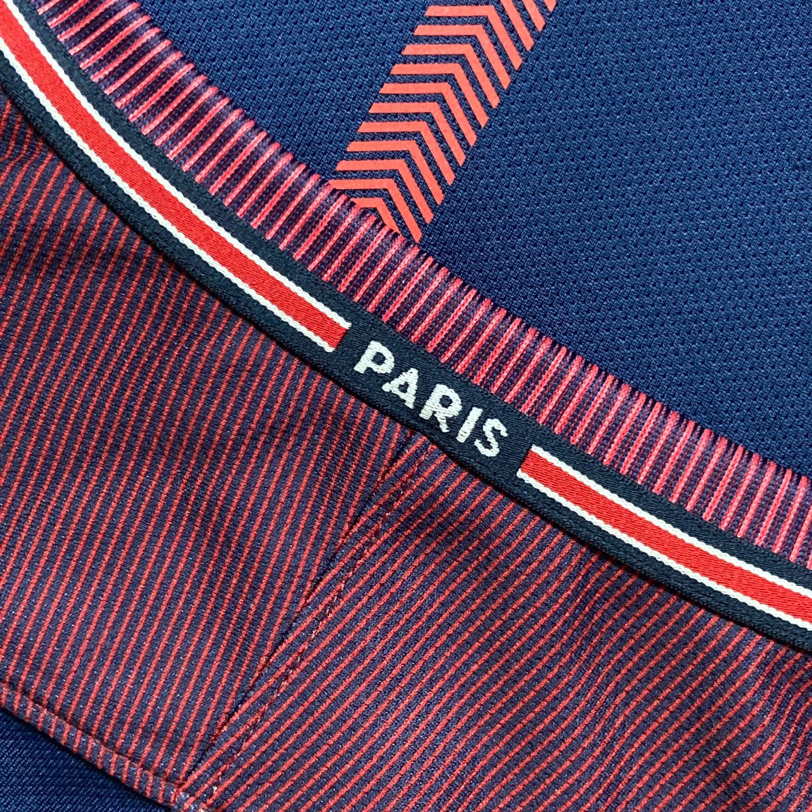 Nike Soccer Jersey PSG Home 2017-18 Nike 847269-429 Size US S / EU 44-46 / 1 - 7 Thumbnail