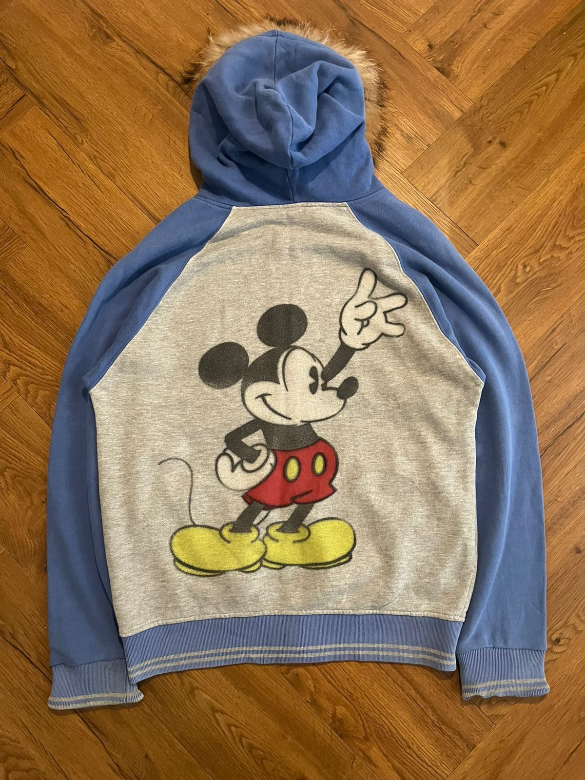 Angel Blue × Beauty Beast × Disney 2000s Disney - fur zipper Hoodie Mickey mouse size M Size US M / EU 48-50 / 2 - 3 Thumbnail