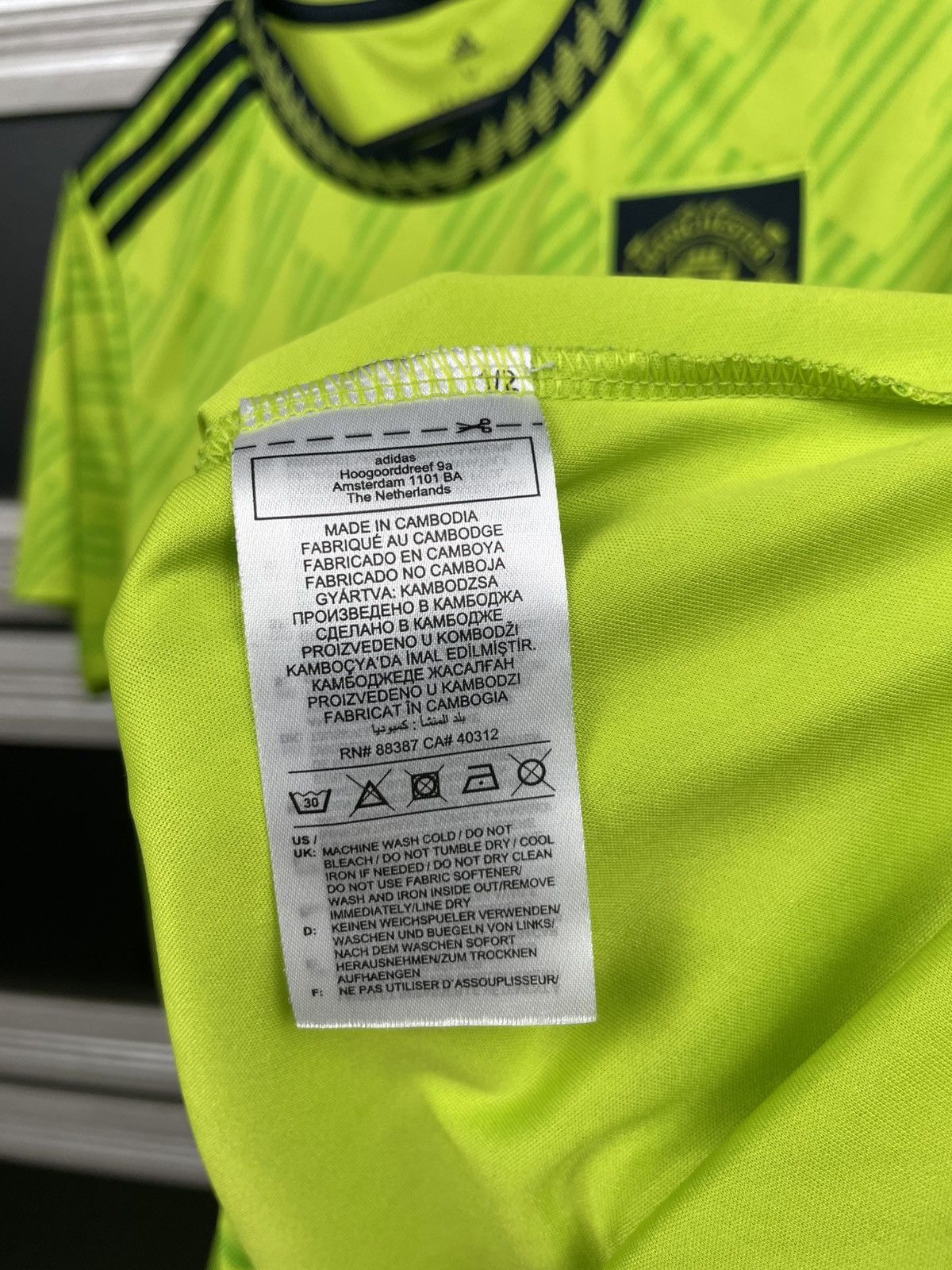 Adidas Adidas Manchester United 2022 2023 Third Jersey Football Kit Size US M / EU 48-50 / 2 - 15 Thumbnail