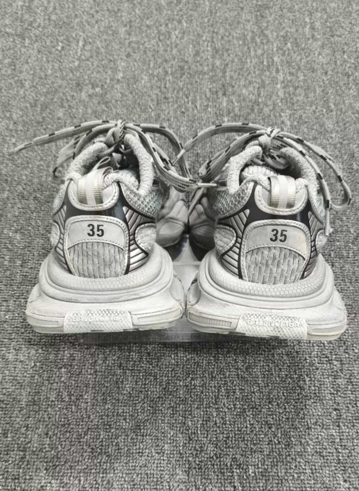Balenciaga Balenciaga Women's White Gray Dad Shoe 35 Size US 5 / IT 35 - 5 Thumbnail