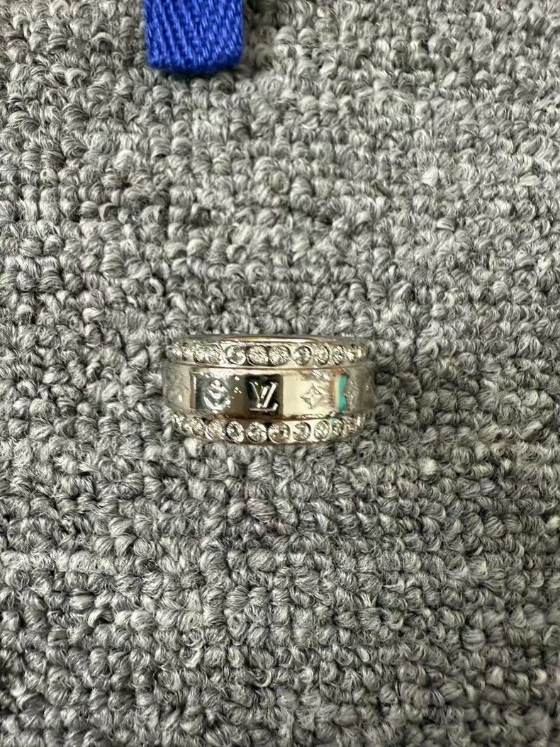 Louis Vuitton Louis Vuitton Rhinestone ring Size ONE SIZE - 1 Thumbnail