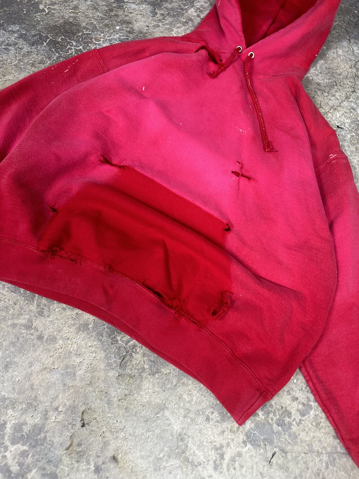 Vintage Vintage Perfectly Thrashed and faded Hoodie Size US L / EU 52-54 / 3 - 4 Thumbnail
