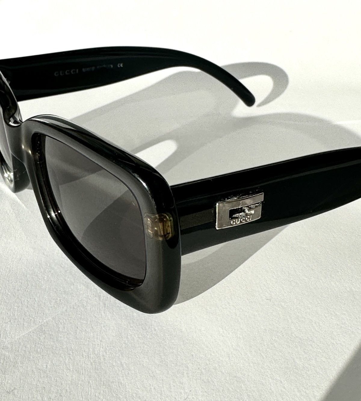 Gucci Gucci vintage sunglasses 2407 Size ONE SIZE - 7 Thumbnail