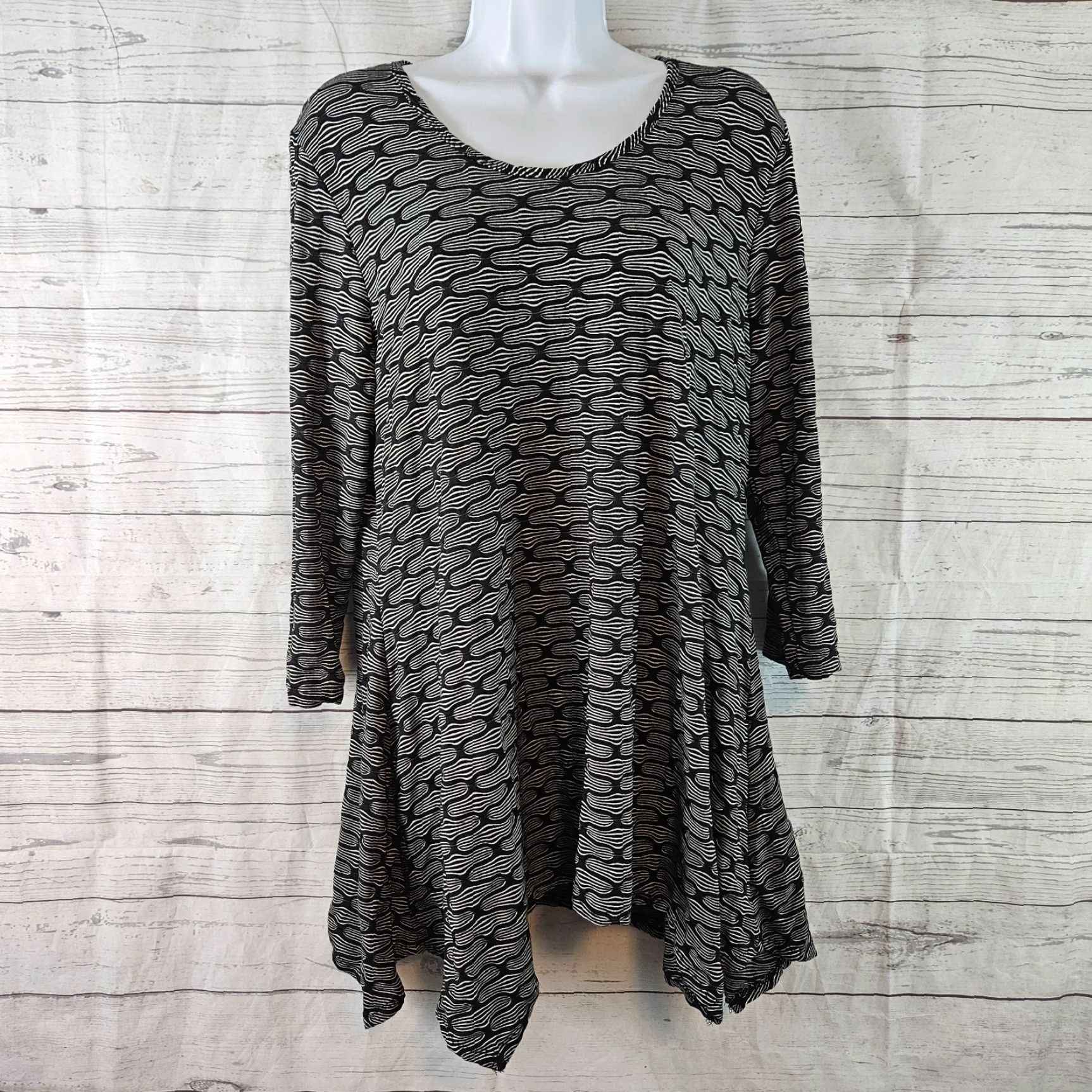 Vintage Tianello Womens Tunic L Black 3/4 Sleeve Viscose Shirt Adult Large Womens Tunic Black 3/4 Sleeve Tianello Size L / US 10 / IT 46 - 2 Thumbnail