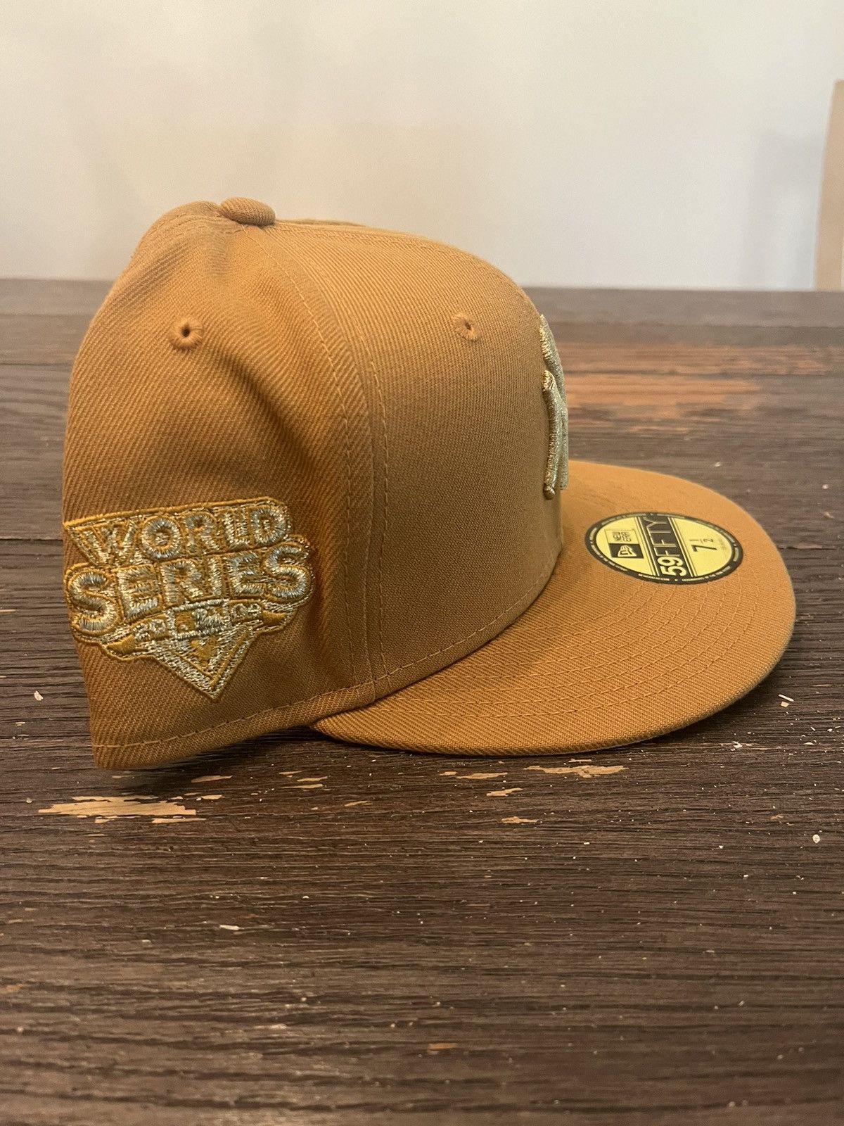 Hat Club × New Era Hatclub New York Yankees Gold Fitted Hat Size 7 1/2 Size ONE SIZE - 2 Thumbnail