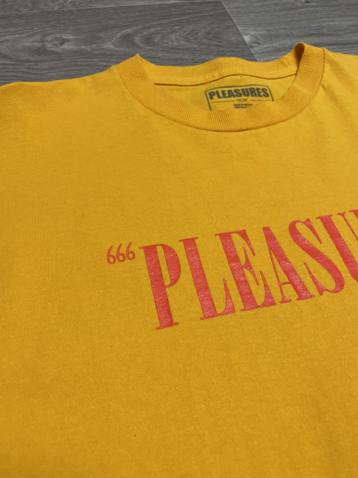 Pleasures Pleasures Now Mark Of The Beast Red Logo Tee 666 Yellow M Size US M / EU 48-50 / 2 - 6 Thumbnail