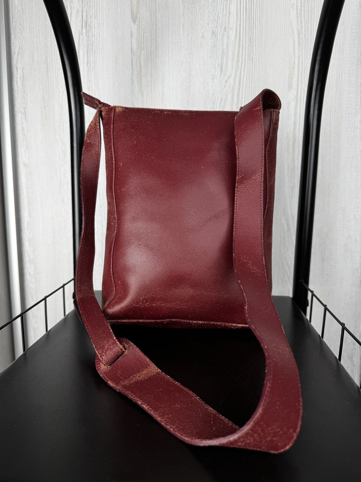 Emporio Armani Emporio Armani Ruby Red vintage Faded leather crossbody bag Size ONE SIZE - 4 Thumbnail