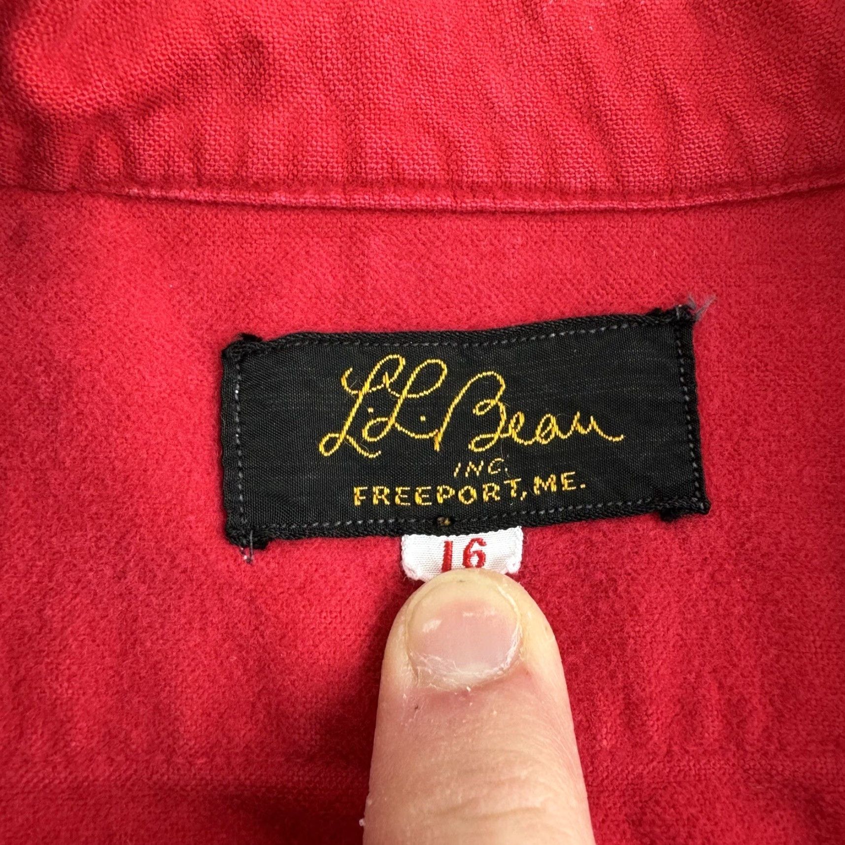 Vintage VINTAGE L.L. Bean Shirt Men XL Red Button-Up 1950s 1960s Outdoor Hiking Collection Size US XL / EU 56 / 4 - 6 Thumbnail
