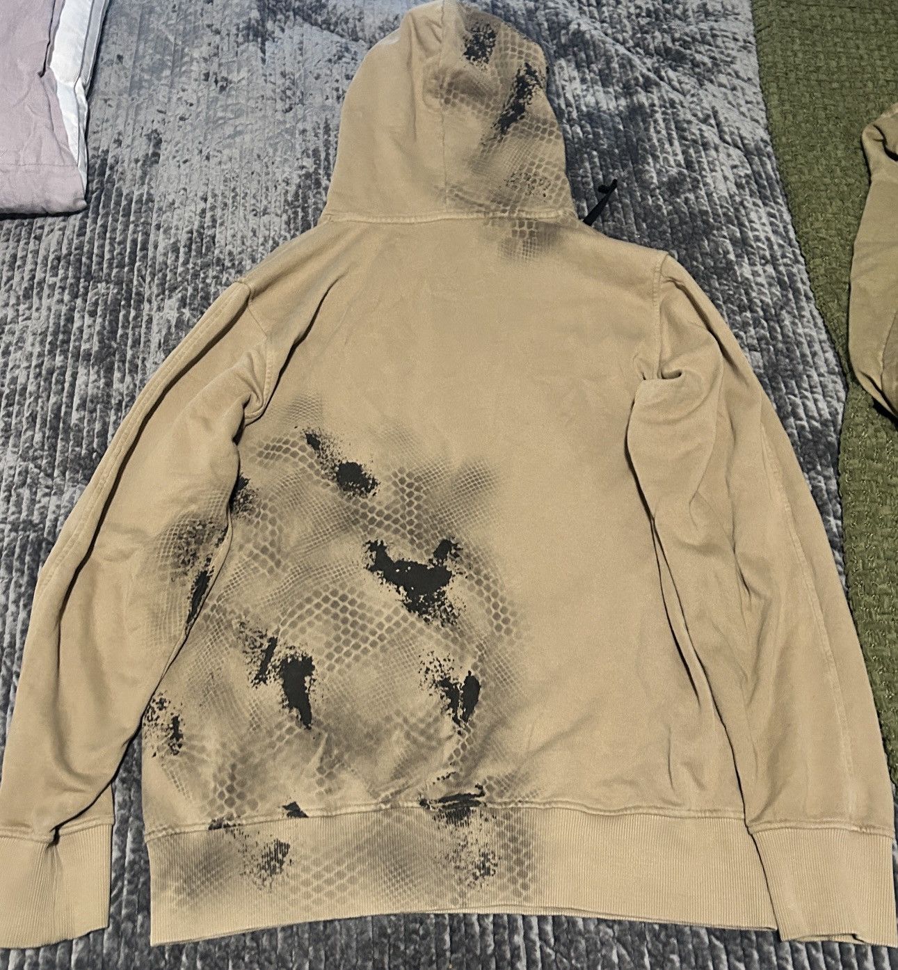 1017 ALYX 9SM Alyx Logo and Treatment hoodie in tan Size US L / EU 52-54 / 3 - 4 Thumbnail