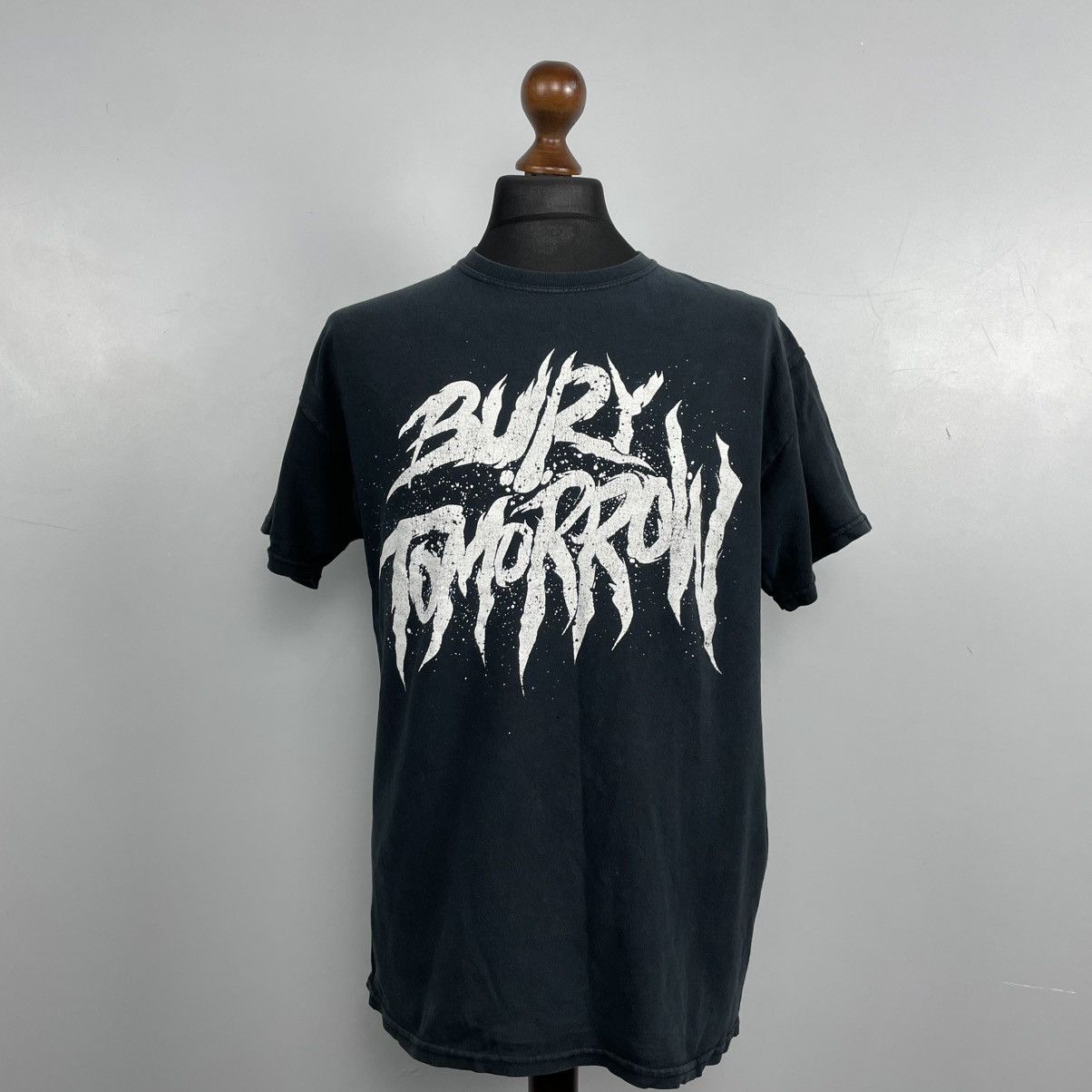 Band Tees × Vintage Vintage 00’S Bury Tomorrow metalcore T-shirt y2k sz L Size US L / EU 52-54 / 3 - 2 Thumbnail