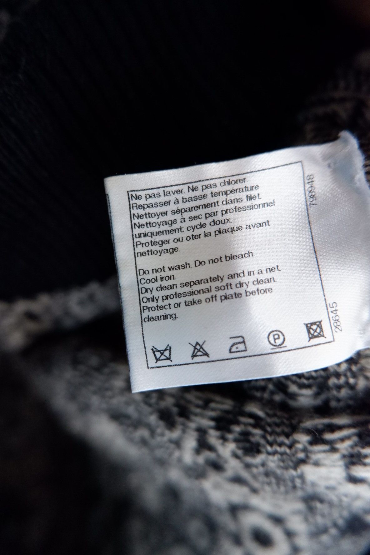 Chanel CHANEL JACQUARD Cashmere Knitwear Size US S / EU 44-46 / 1 - 9 Thumbnail