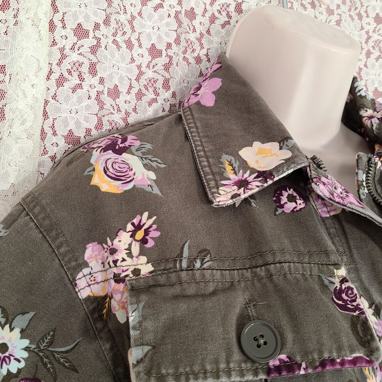 Levi's Levi's oversized green floral cargo thin jean jacket size xs Size XS / US 0-2 / IT 36-38 - 10 Thumbnail