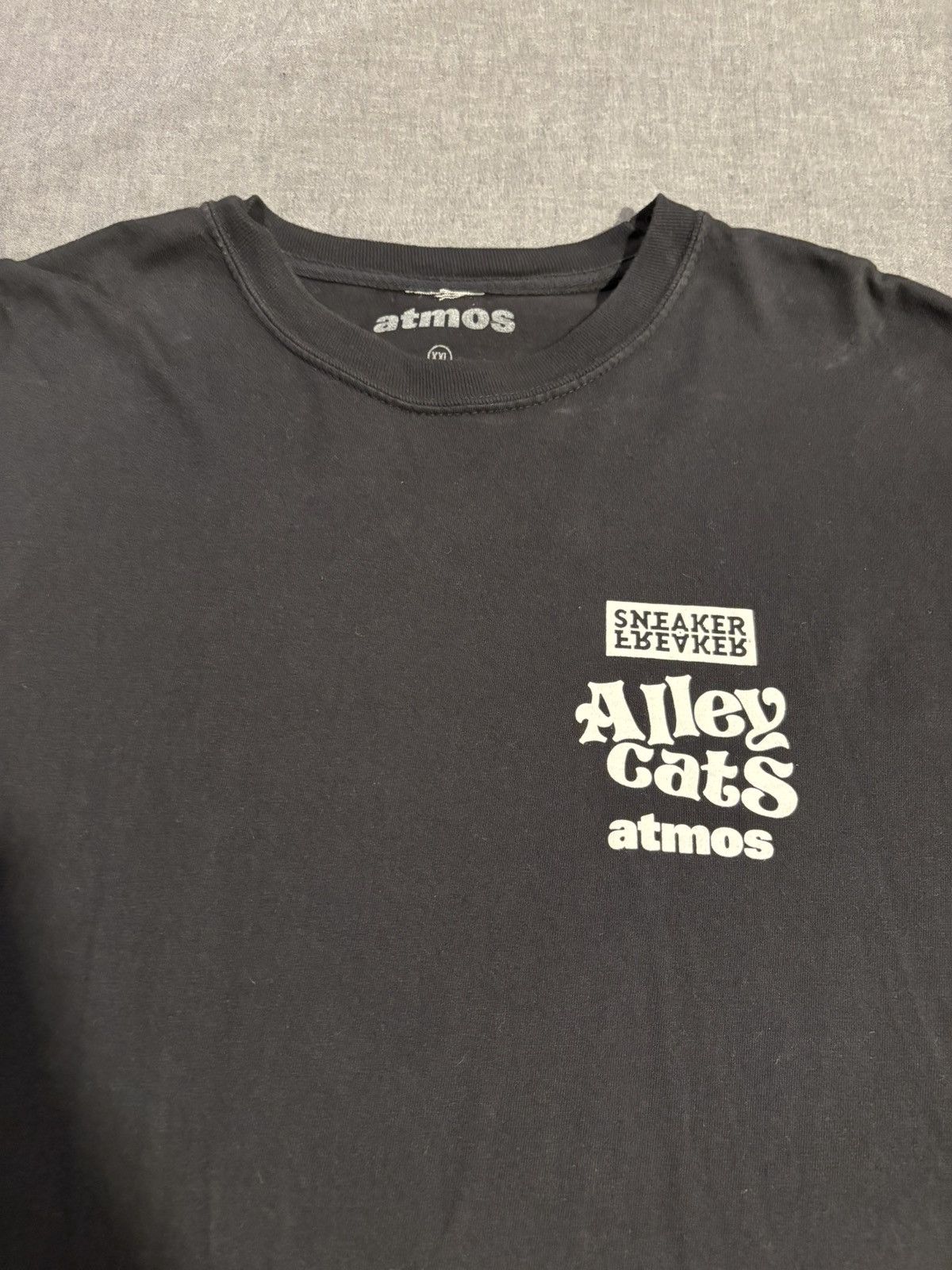atmos atmos x Sneaker Freaker Alley Cats Tee Size US XXL / EU 58 / 5 - 4 Thumbnail