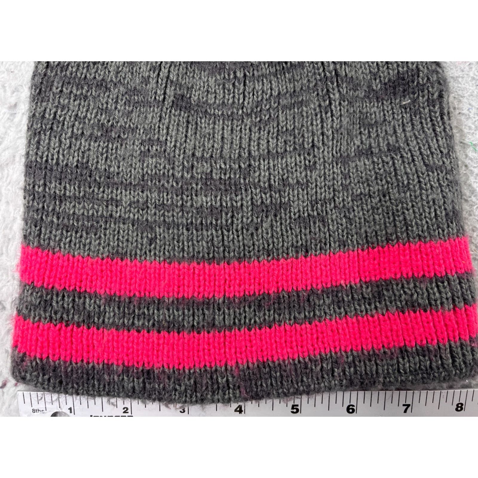 Vintage Target Beanie Toque Adult One Size Gray Pink Stripe Knit 100% Acrylic Ski Snow Hat Unisex Adults Beanie Stripe Gray Target Mens Womens Boys Girls Size ONE SIZE - 2 Thumbnail