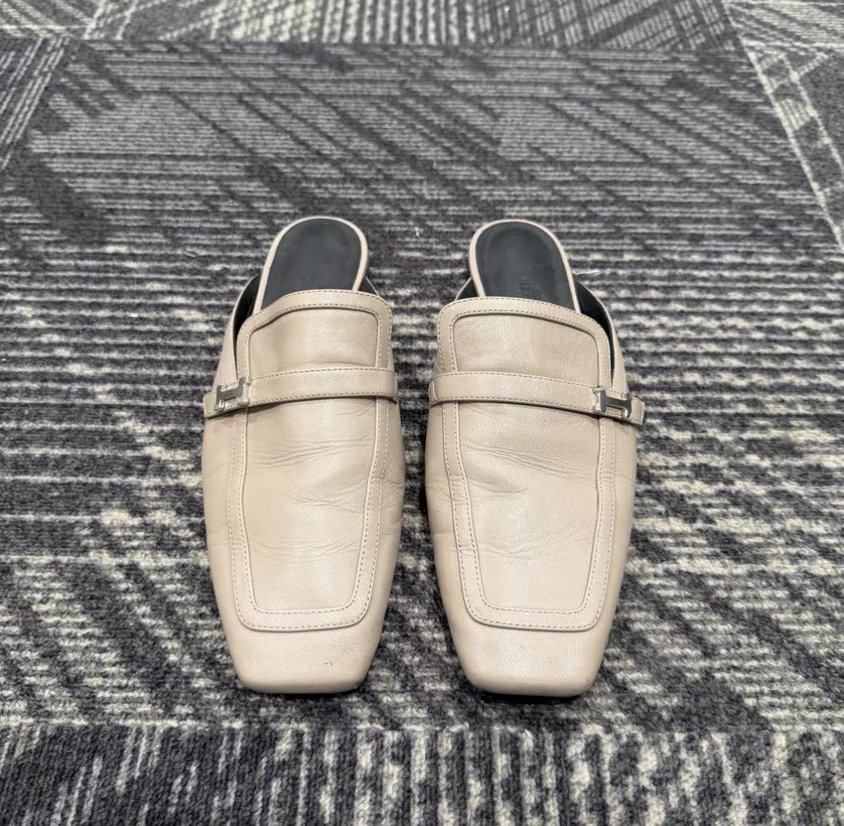 Hermes Hermes Groupie Mule Slippers J42 Size US 8 / IT 38 - 2 Thumbnail