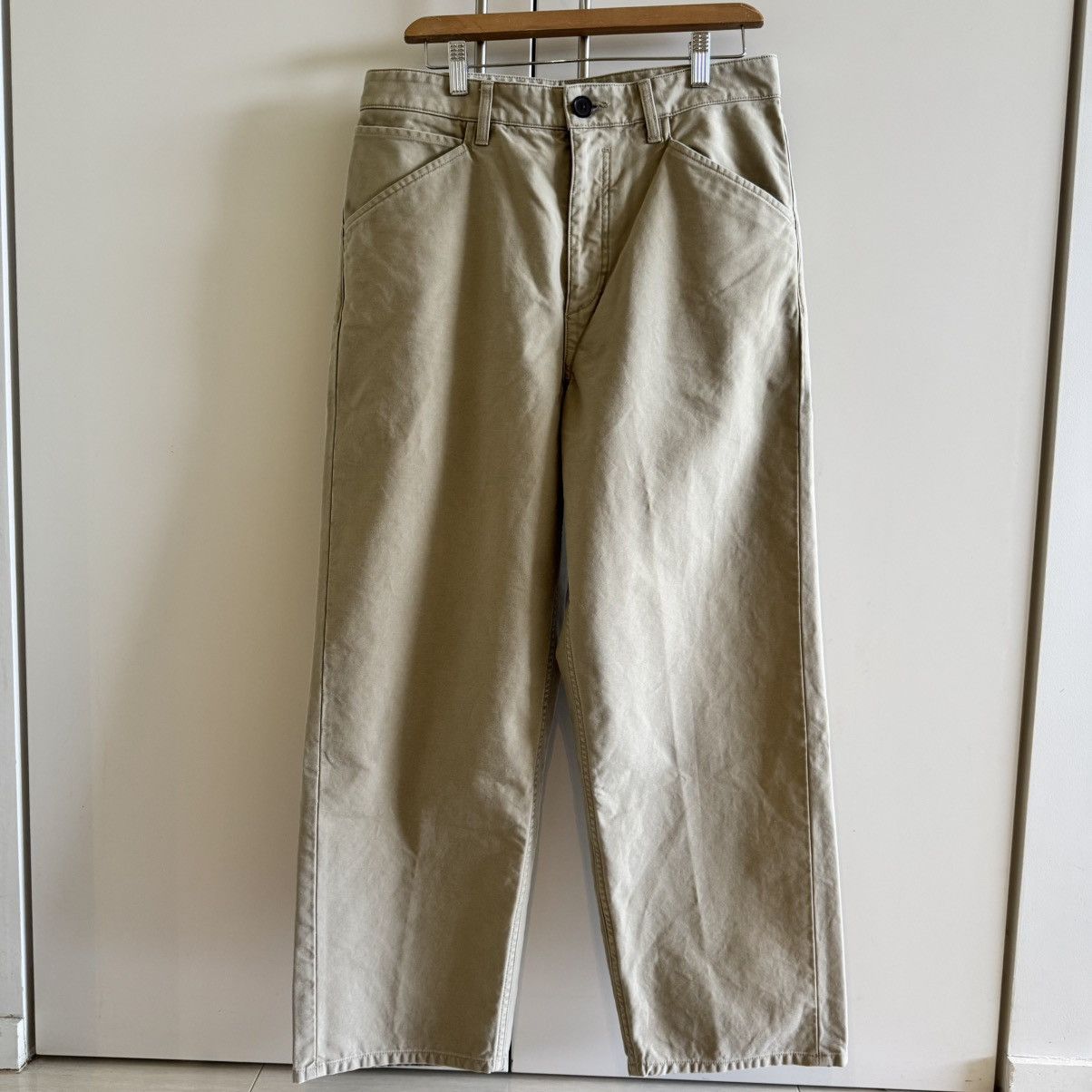 パンツ vuja de ISAAC TECH CHINO PANTS IN TAN グ*ト様 VujaDe ISAAC TECH CHINO PANTS IN BL ISAAC TECH CHINO