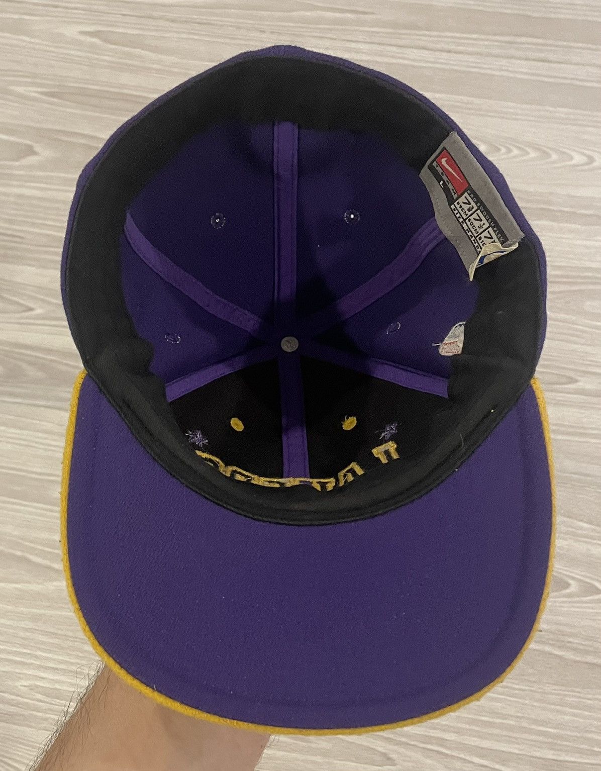 Nike Vintage Nike LA Lakers Wool Fitted Hat Mens Size Large 7 3/8 Size ONE SIZE - 5 Thumbnail