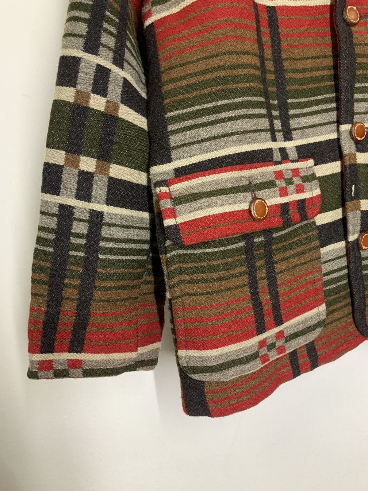 Vintage Vintage United Colour of Benetton Blanket Native Jacket Size US M / EU 48-50 / 2 - 5 Thumbnail
