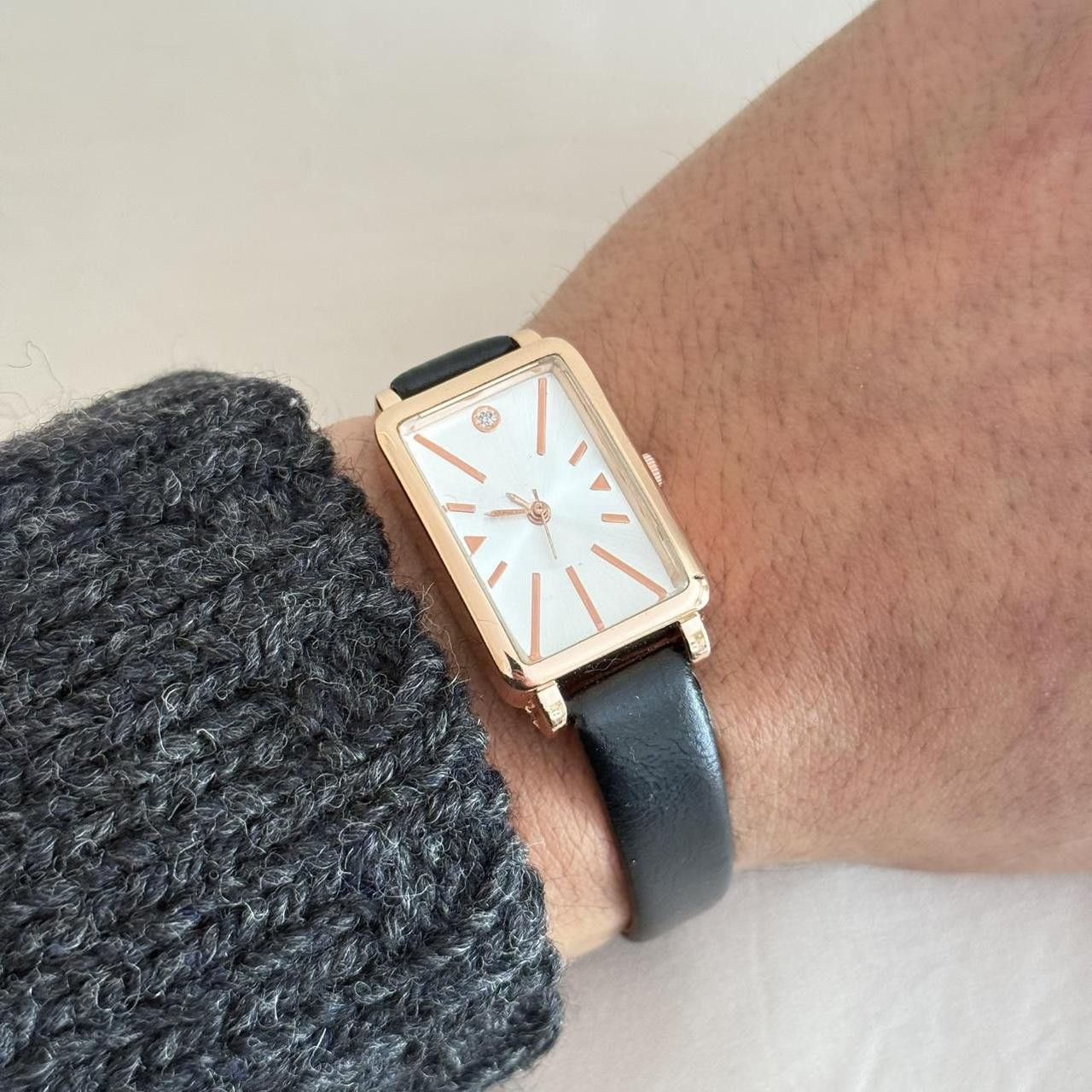 Vintage y2k black classy old money luxury leather watch Size ONE SIZE - 5 Thumbnail