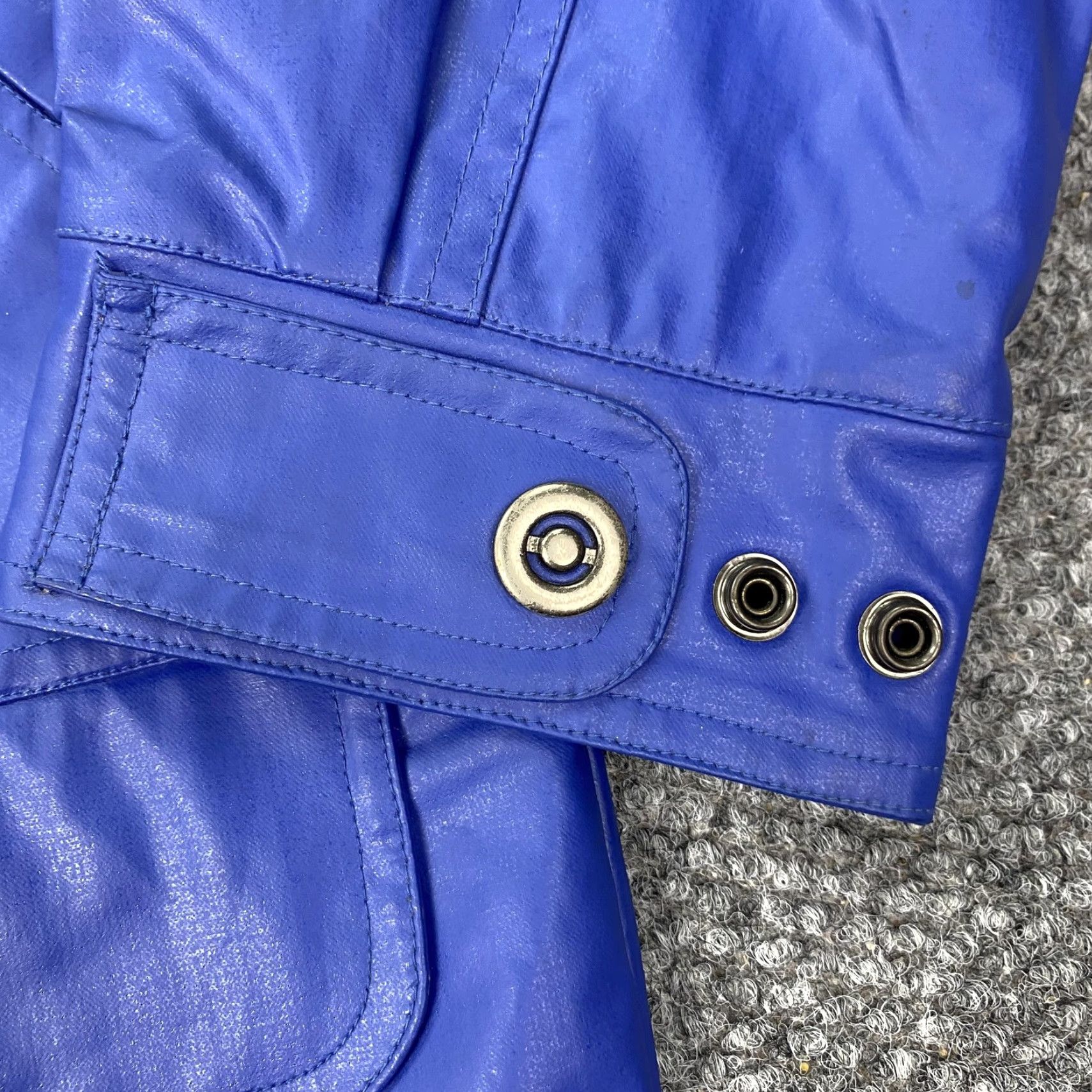 Vintage VINTAGE Woolrich Rain Coat Jacket Mens Medium Blue PVC Snap Zip Lined Casual Size US M / EU 48-50 / 2 - 2 Thumbnail