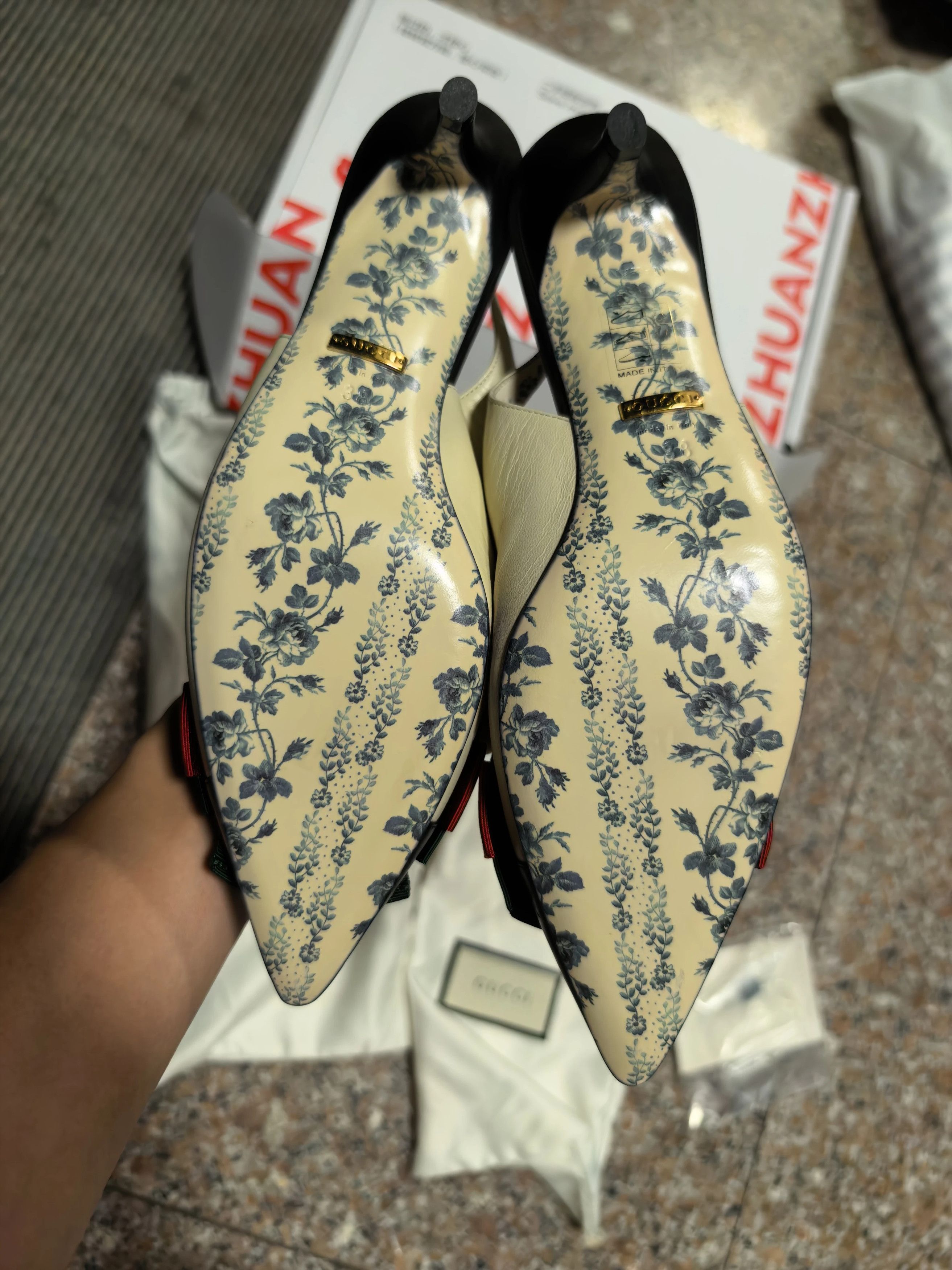 Gucci Gucci floral white leather kitten heel sandal size 38 Size US 7.5 / IT 37.5 - 5 Thumbnail