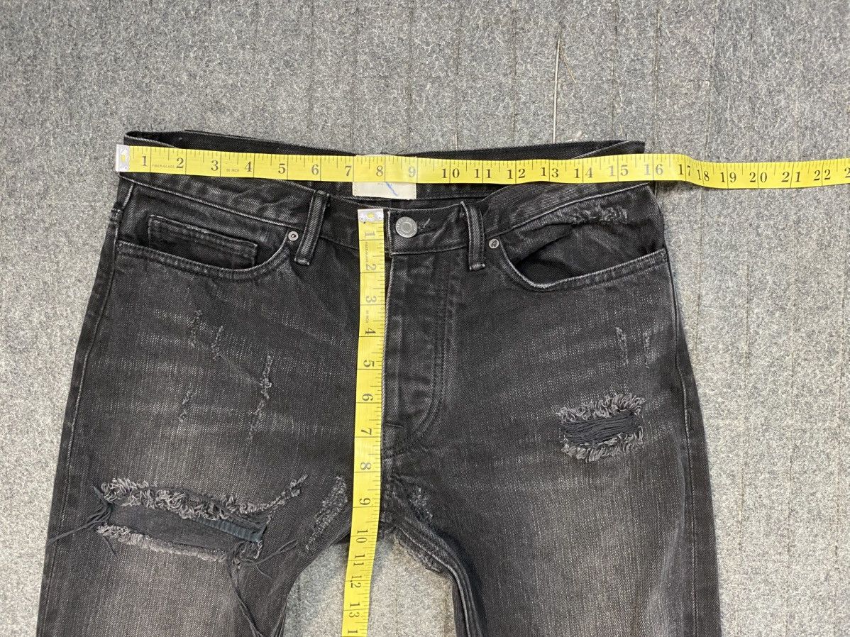 Fear of God Hype Fear Of God Fourth Collection Distressed Denim Selvedge Size US 32 / EU 48 - 14 Thumbnail