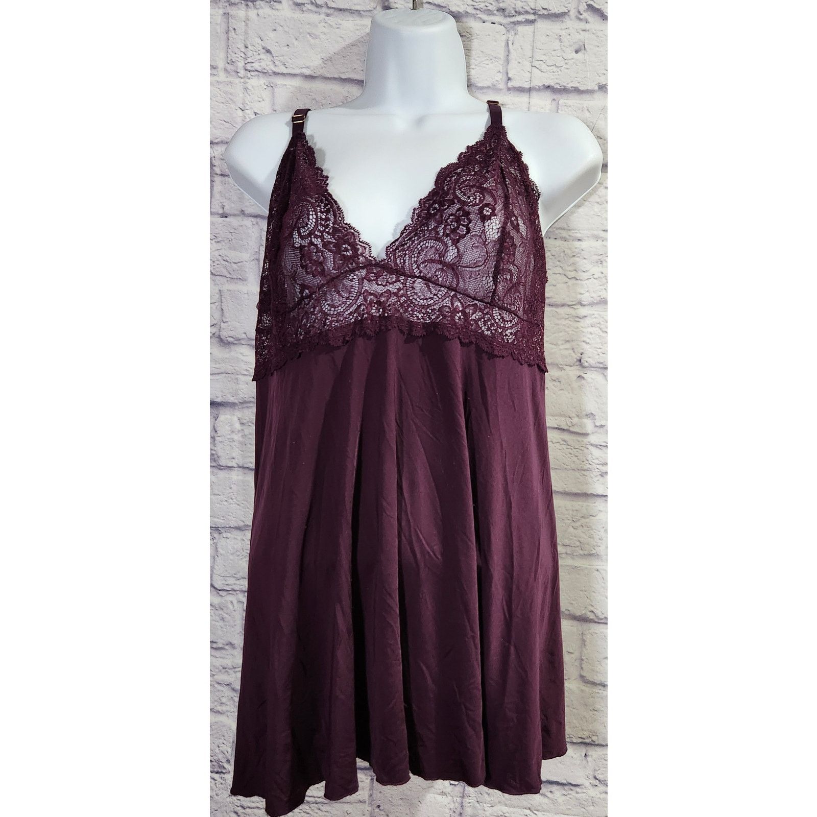 Other Escante Collection Burgundy Lace Bodice Babydoll Lingerie 1X Size XL / US 12-14 / IT 48-50 - 1 Thumbnail
