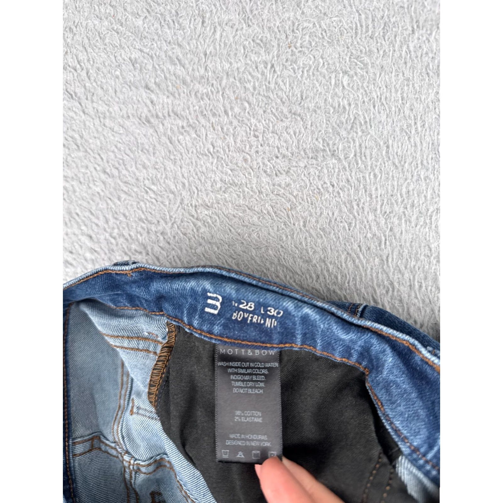 Mott & Bow Mott & Bow Jeans Juniors 3 Blue Denim Boyfriend Skinny Mid Rise 28x30 Jeans Womens Size 26" / US 2 / IT 38 - 7 Thumbnail