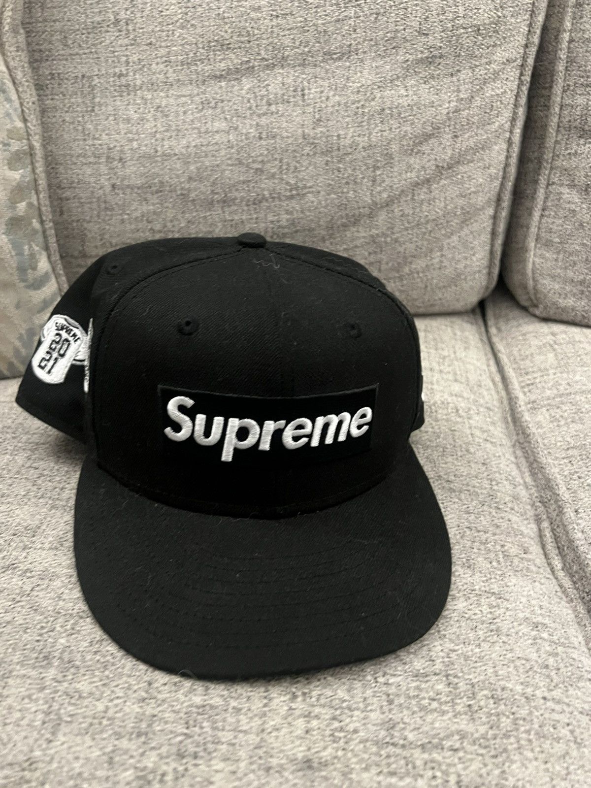 Supreme supreme world famous hat Size ONE SIZE - 1 Thumbnail