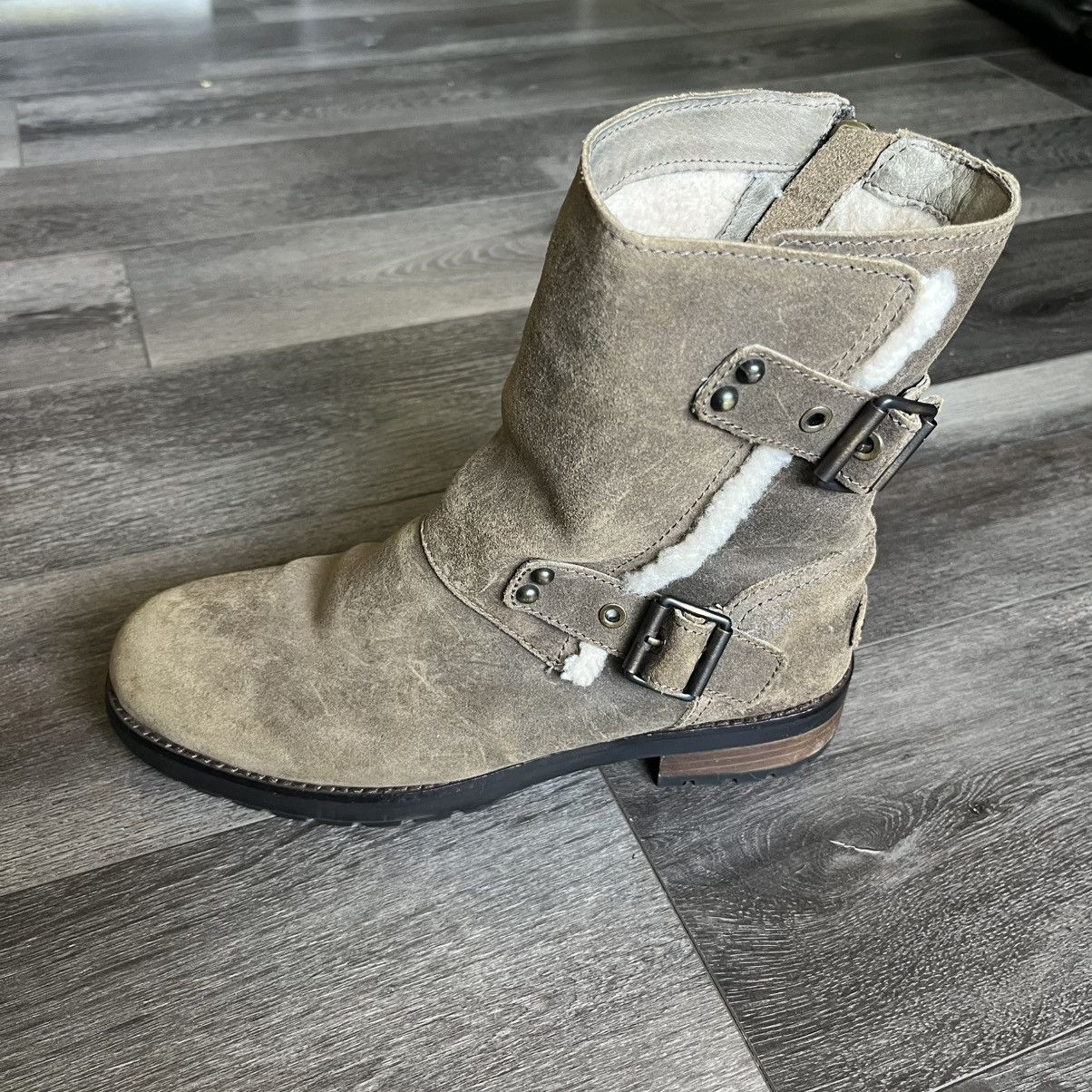 Ugg UGG Niels II Dove Leather Faux Fur Boots Dove Suede Shearli Size US 8.5 / IT 38.5 - 11 Thumbnail