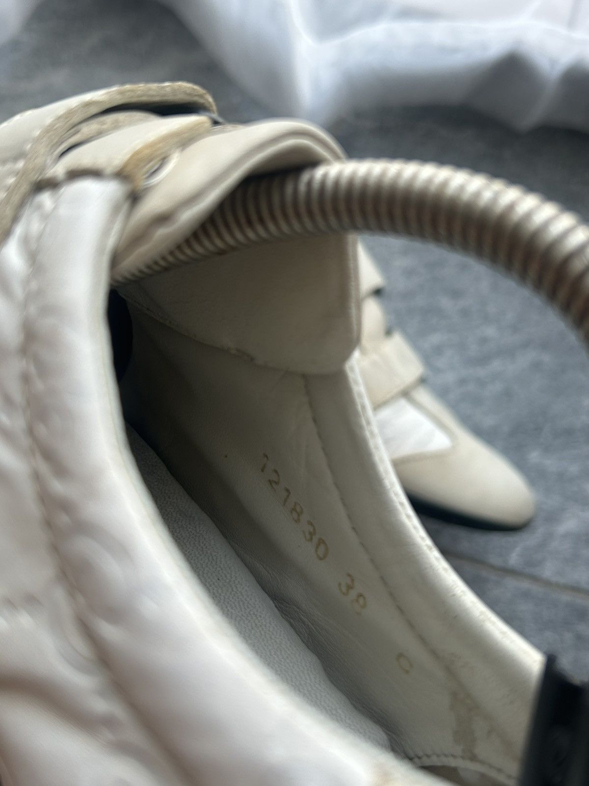 Gucci shoes gucci leather trainers web GG velcro straps sneakers Size US 5.5 / EU 38 - 16 Thumbnail