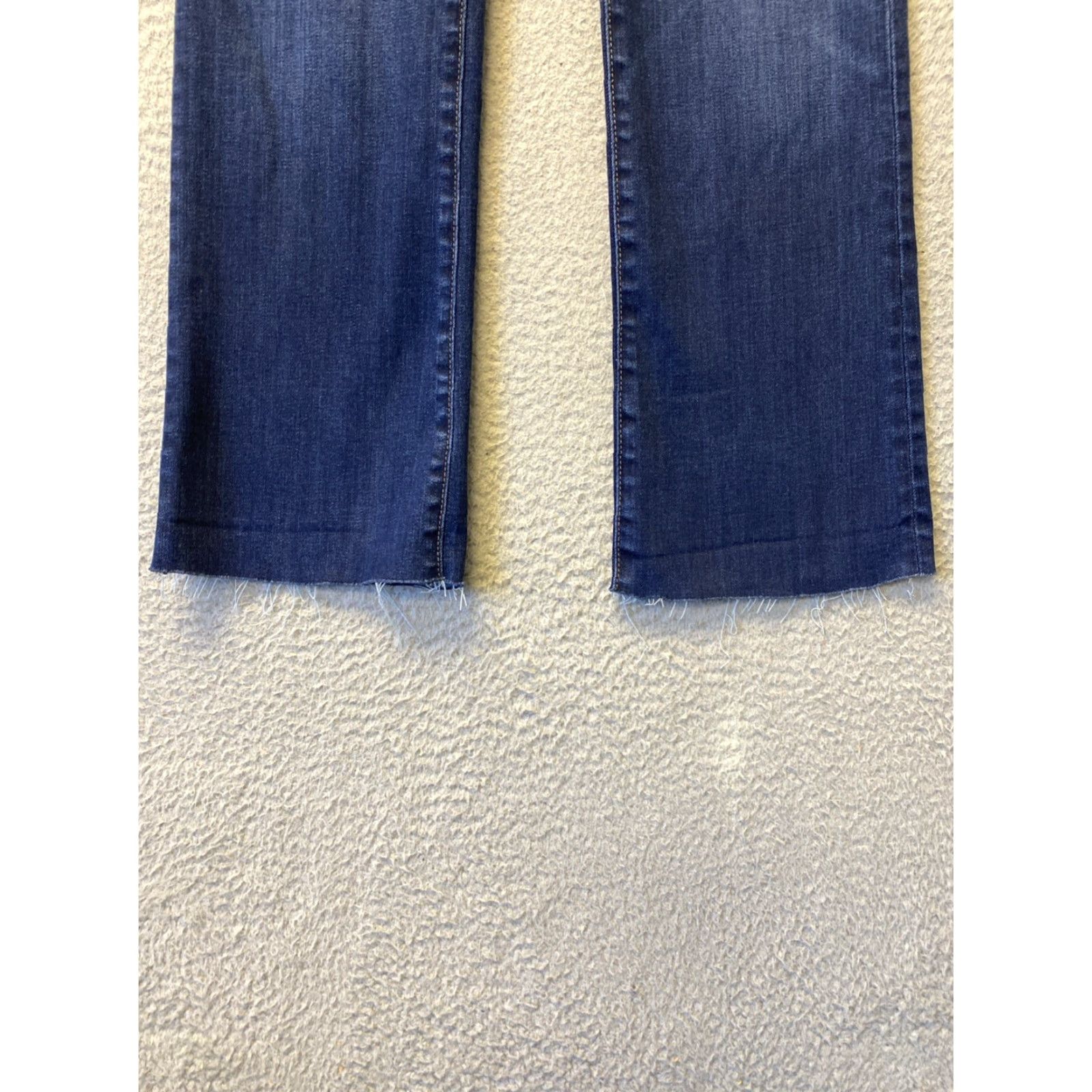 Madewell Madewell Jeans Womens 28x26 Blue Denim Semi Bootcut Leg Raw Hem /159-36 Size 28" / US 6 / IT 42 - 2 Thumbnail