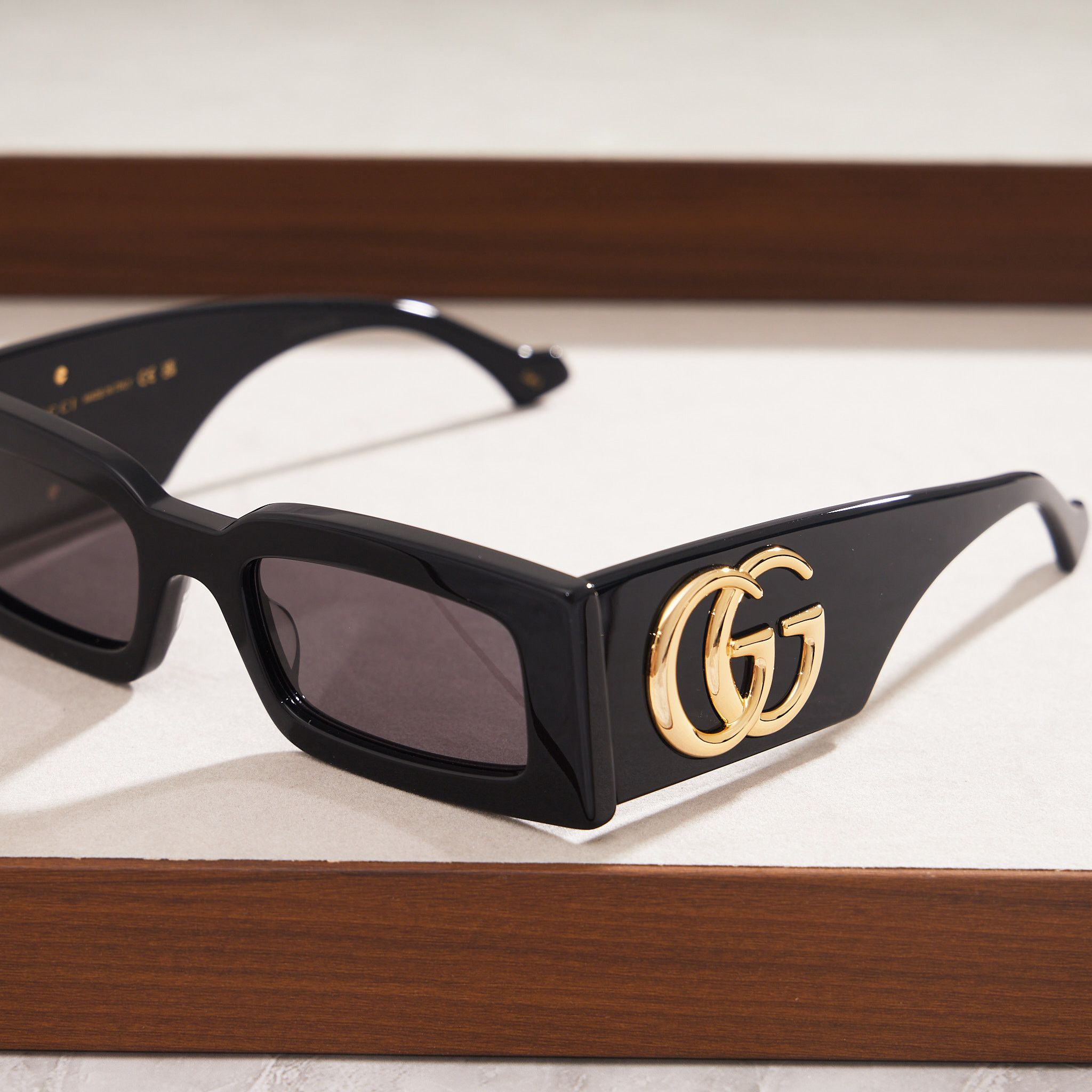 Gucci GUCCI GG1425S_001 BLACK Size 26 - 2 Thumbnail