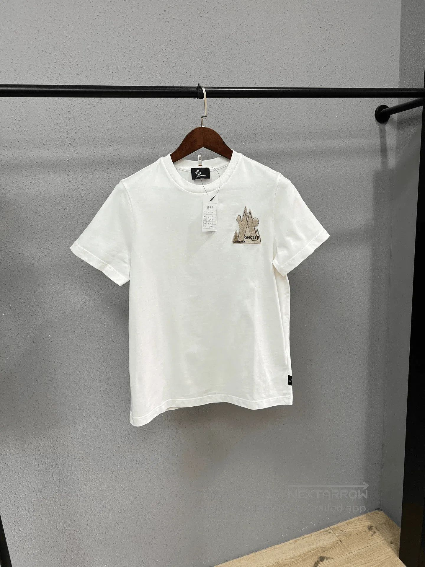 Moncler Moncler Short-Sleeve Top. Size US L / EU 52-54 / 3 - 1 Thumbnail