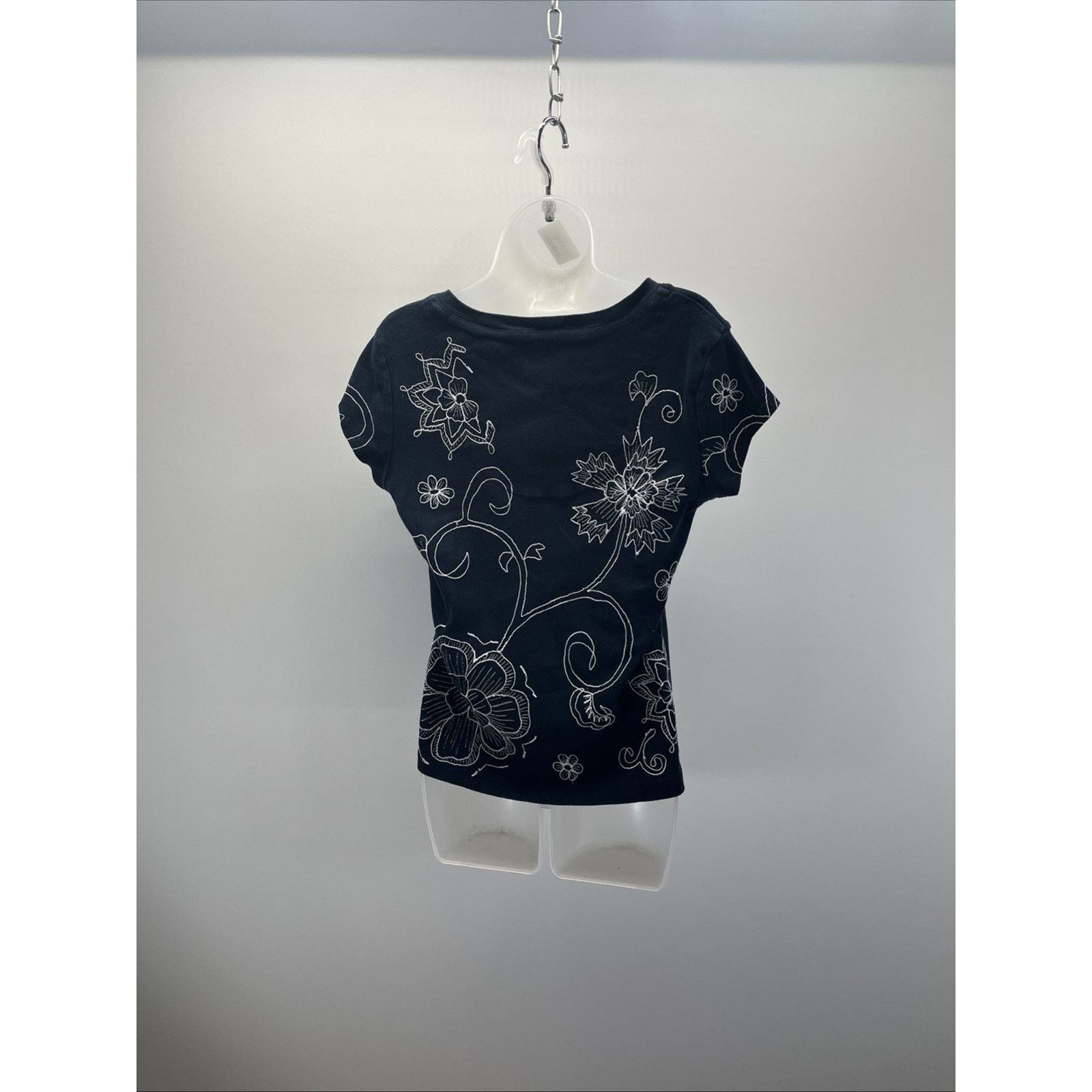 Chicos Chico’s Size 1 Large Navy Cotton Embroidered Flowers T-Shirt Size XS / US 0-2 / IT 36-38 - 4 Thumbnail