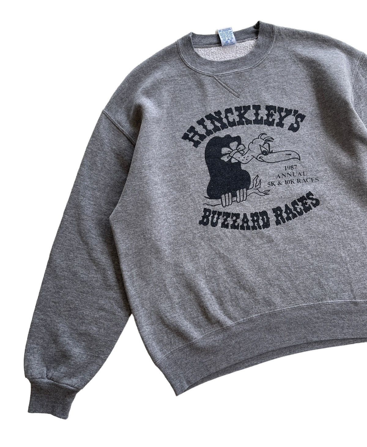 Russell Athletic Vintage 90s Russell Hinckleys Buzzard Races Sweatshirt Size US L / EU 52-54 / 3 - 3 Thumbnail