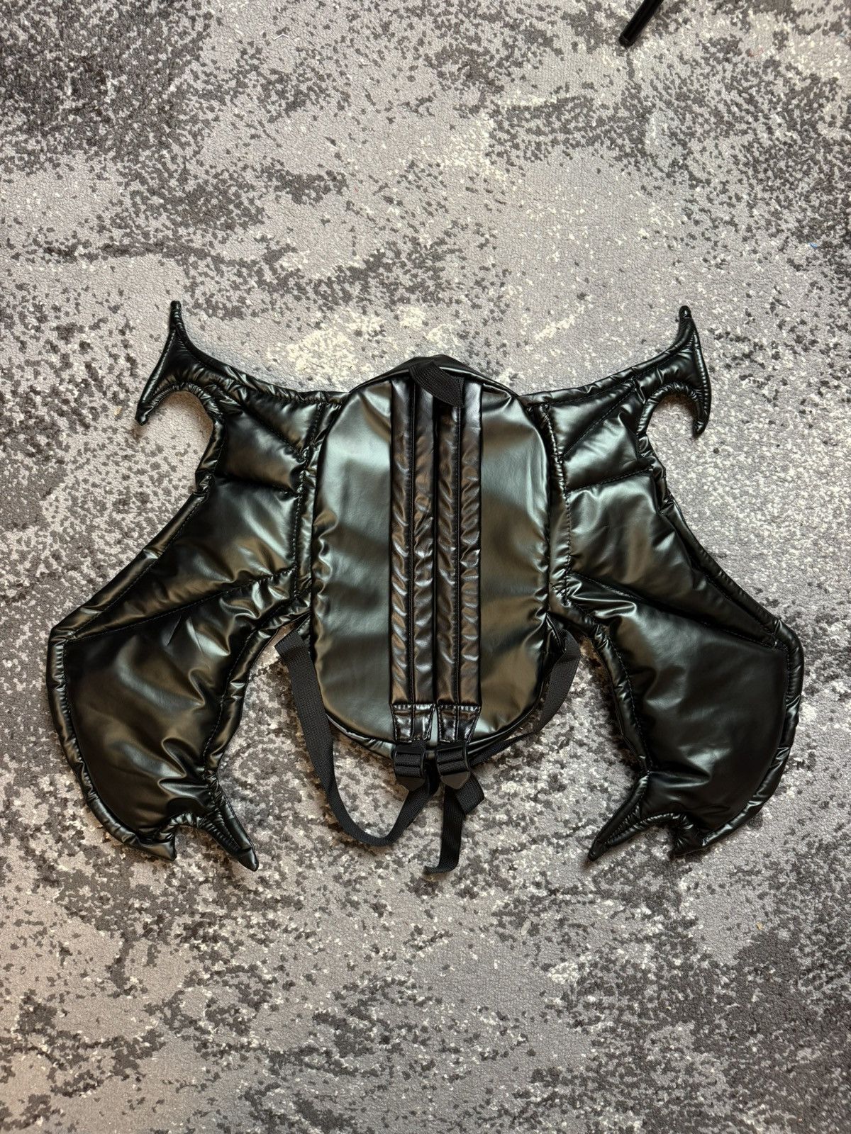 Japanese Brand Archival Bat Wing Custom Undercov Style Avantgarde Bag Opium Size ONE SIZE - 9 Thumbnail