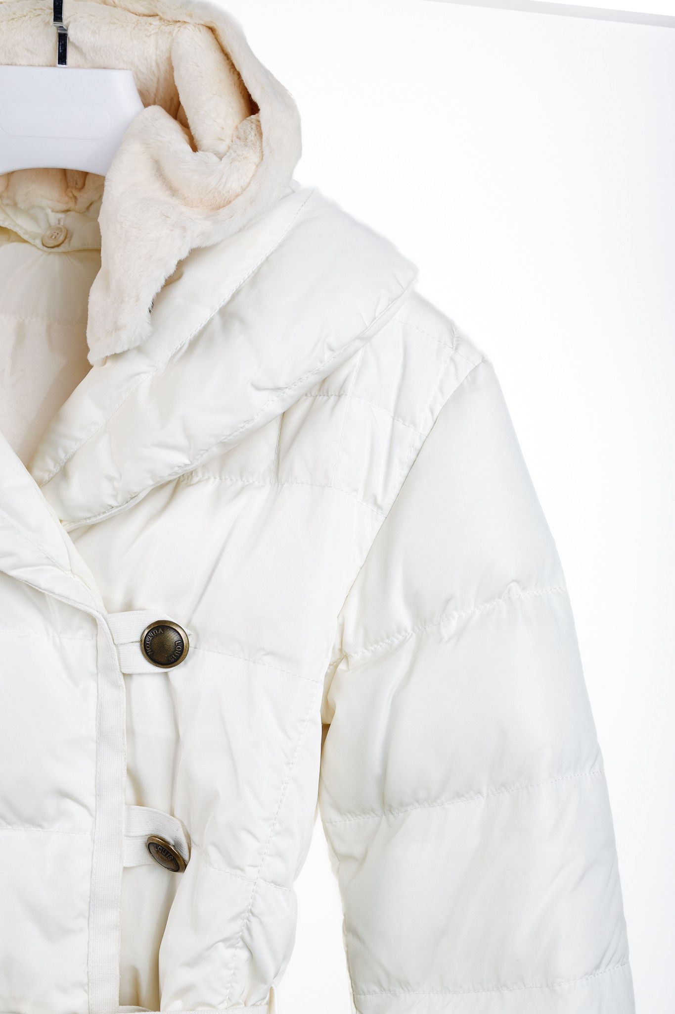 Louis Vuitton Louis Vuitton Cream Mink-Hood Belted Down Jacket Size S / US 4 / IT 40 - 4 Thumbnail