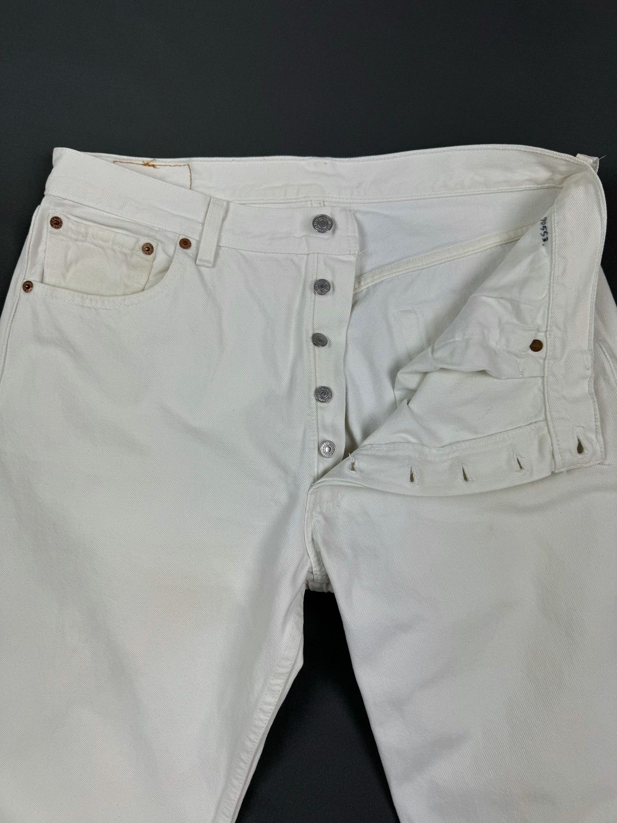Levi's 1990’s Vintage Levi’s 501 White Jeans Made in USA Size US 35 - 7 Thumbnail