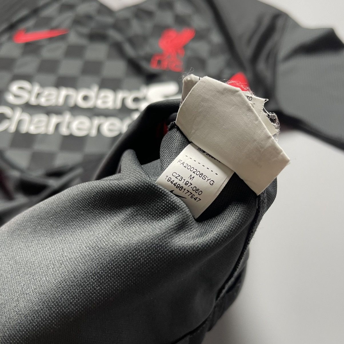 Nike LIVERPOOL NIKE 2020/2021 FOOTBALL THIRD JERSEY #4 VIRGIL Size US M / EU 48-50 / 2 - 11 Thumbnail