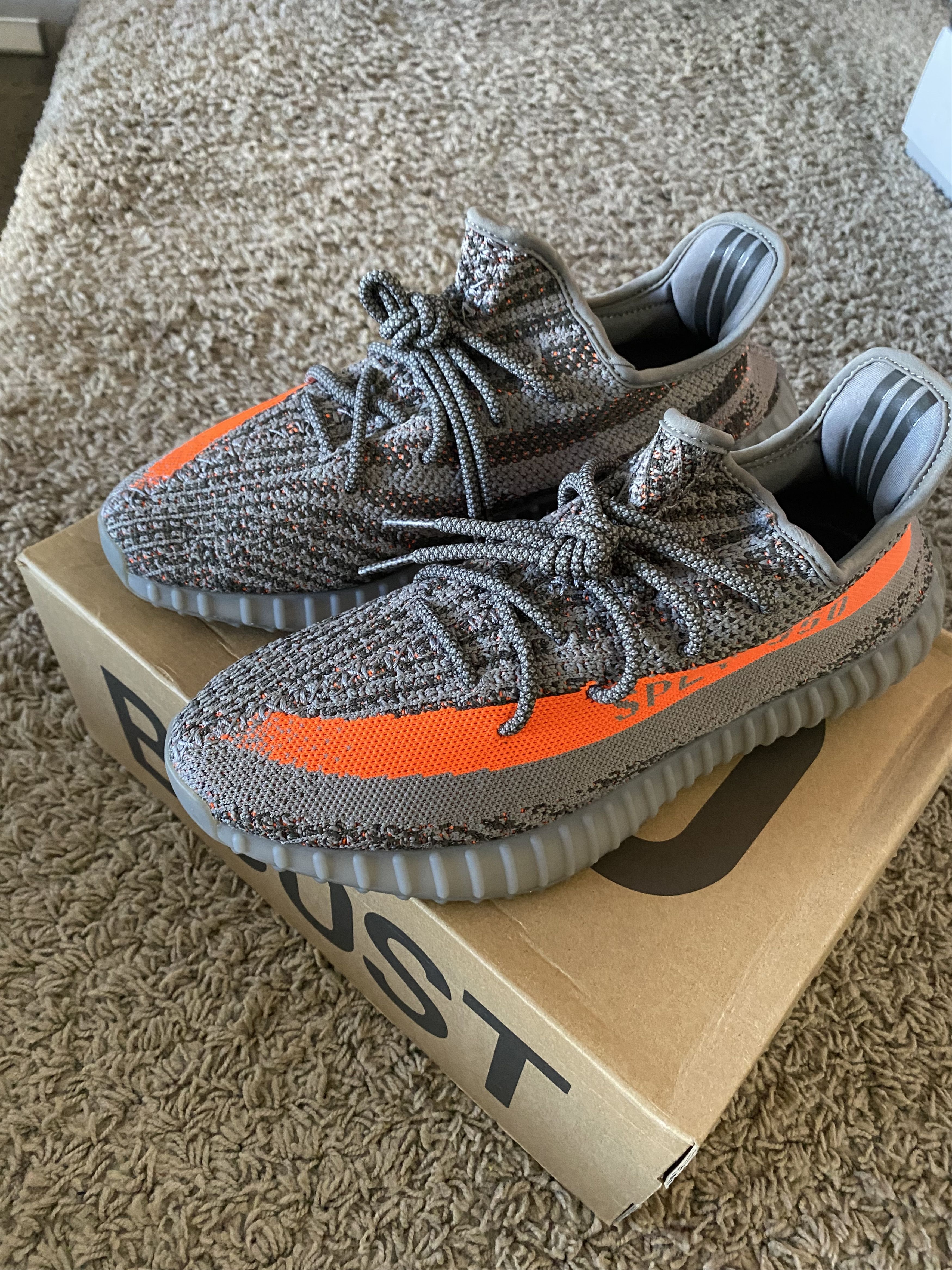 Adidas × Kanye West Yeezy 350 v2 Beluga Reflective Size US 10.5 / EU 43-44 - 1 Thumbnail