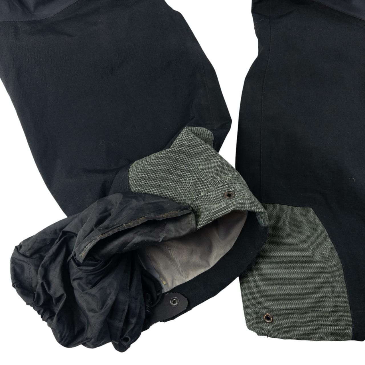 Arc'teryx Vintage Arcteryx Goretex Full Zip Dungarees Size L Size US 40 / EU 56 - 7 Thumbnail