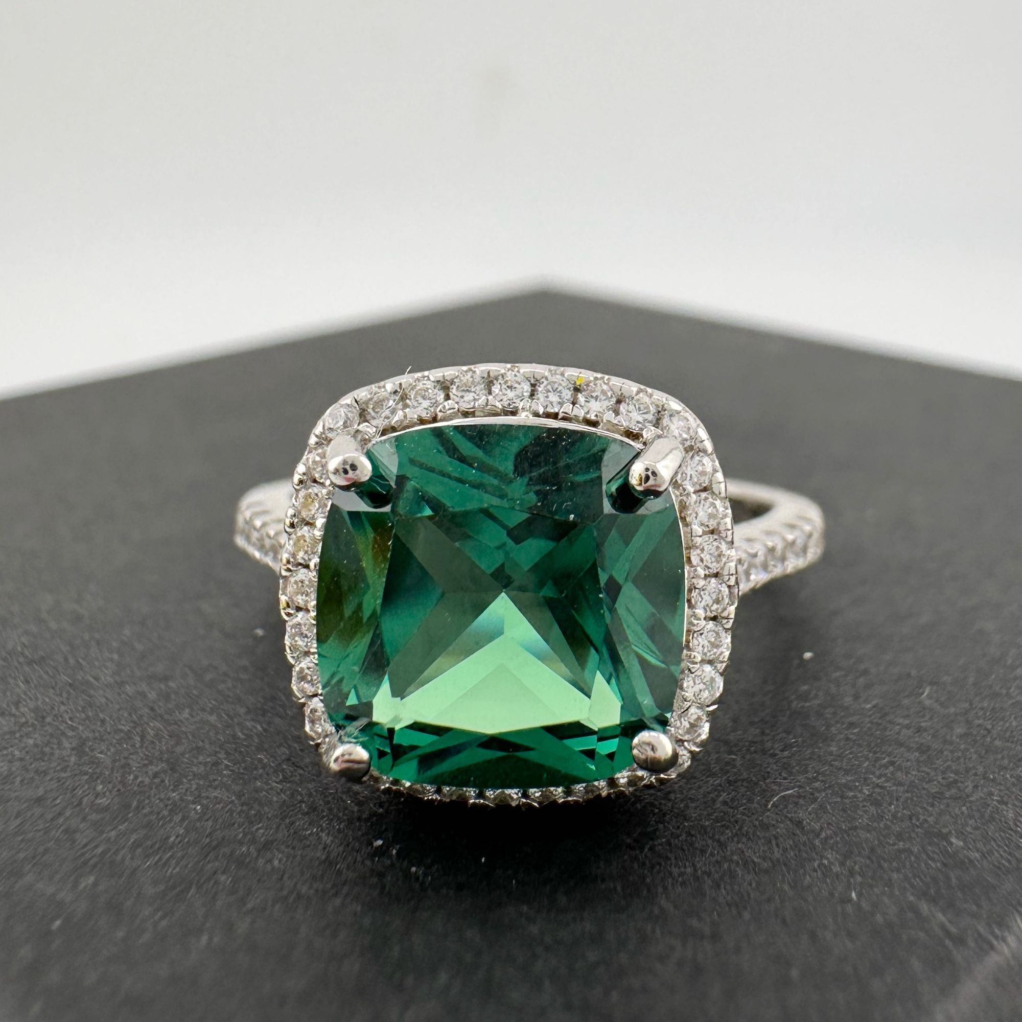 Other 3.56 Carat Lab Created Pariaba Color Change Ring Size 8 Size ONE SIZE - 11 Thumbnail