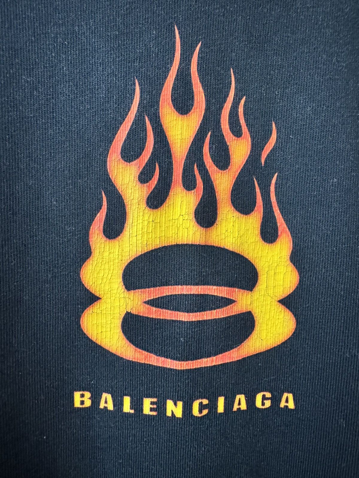 Balenciaga Balenciaga Burning Unity Distressed Tee Size US S / EU 44-46 / 1 - 4 Thumbnail