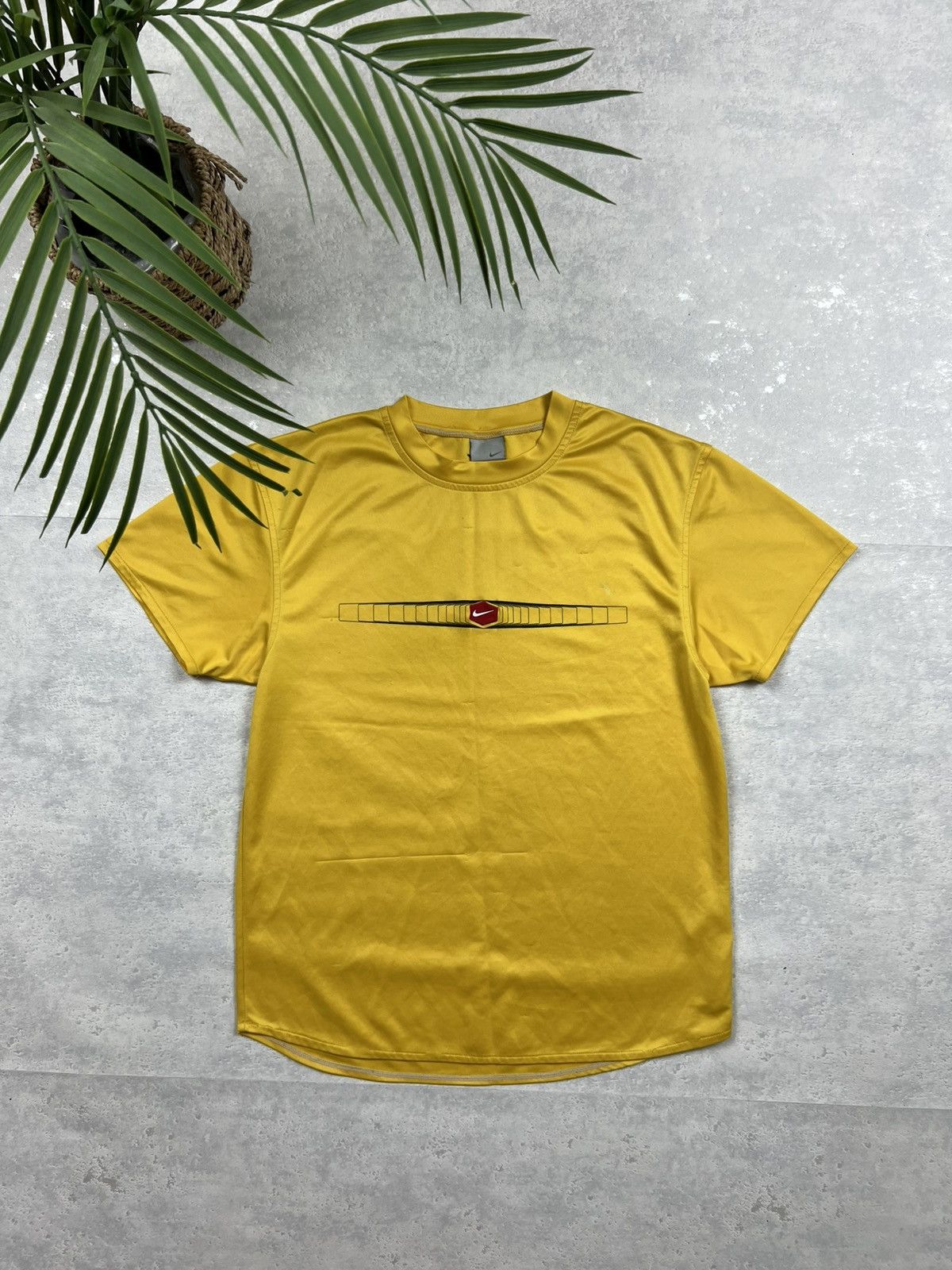 Nike 90s Nike Central Swoosh TN Vintage Y2K Drill Retro T-Shirt Size US S / EU 44-46 / 1 - 1 Thumbnail
